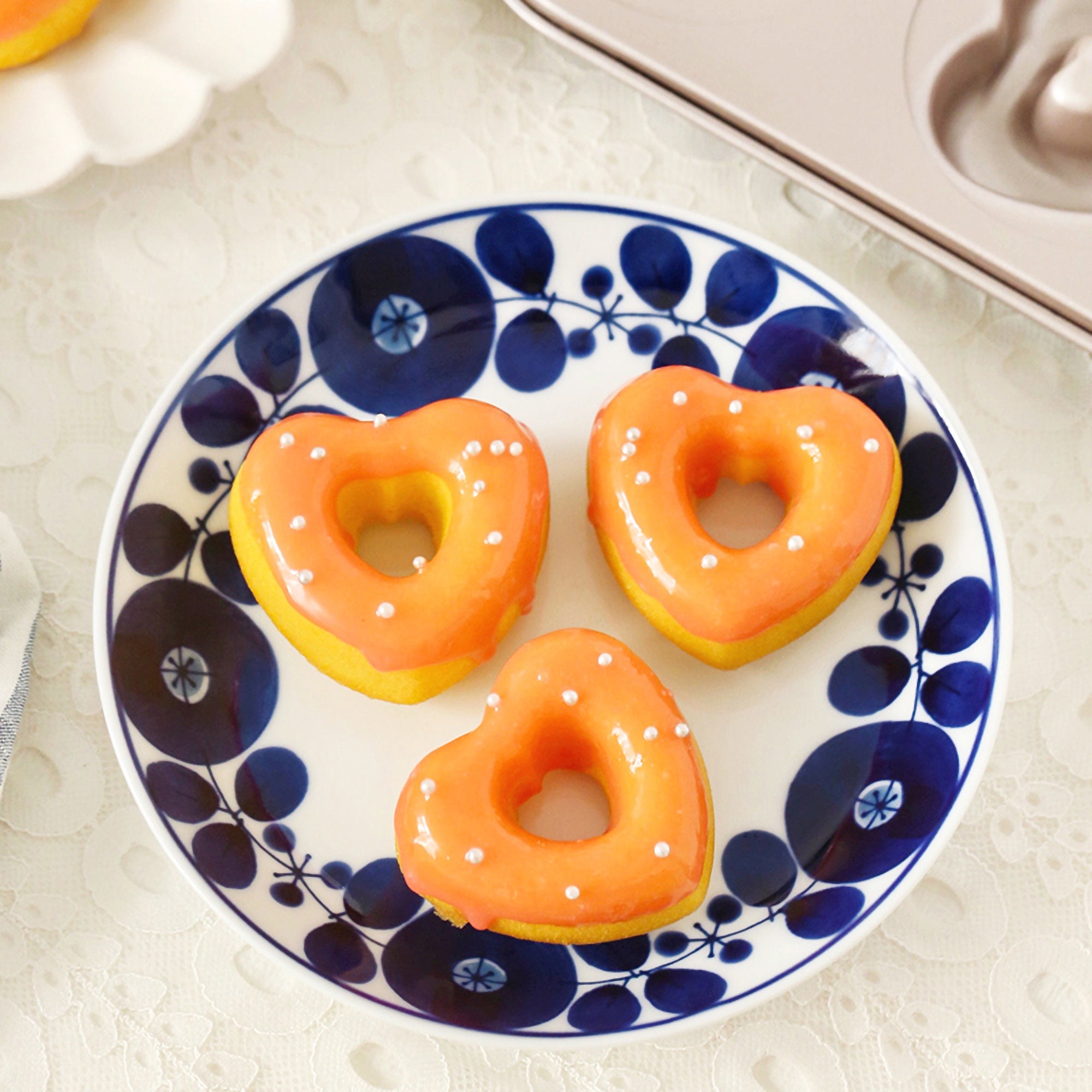 CHEFMADE Heart Donut Pan 6 Cup (WK9289)