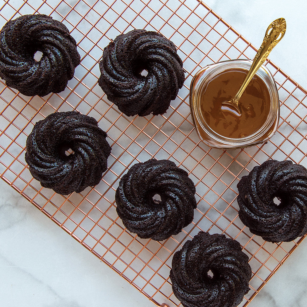 Nordicware Swirl Bundtlette Pan, 37.8 x 20.6 x 4.6cm