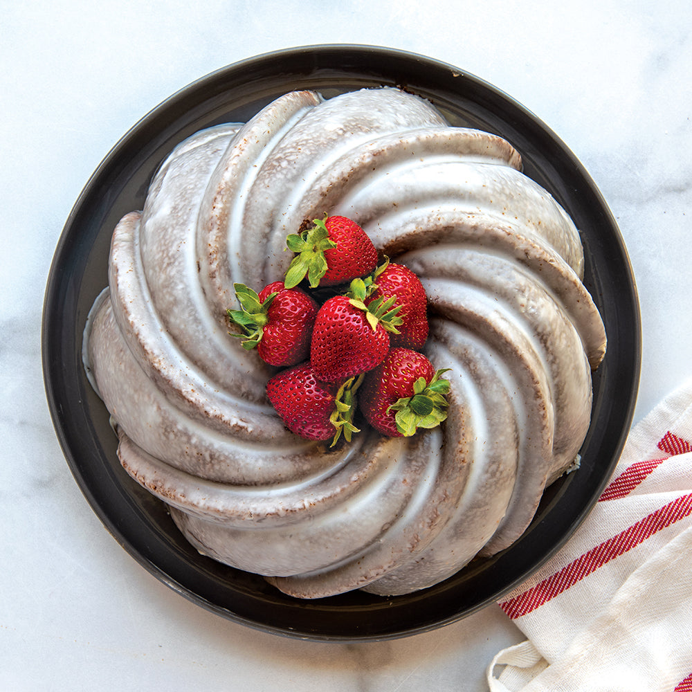 Nordicware Swirl Bundt Pan, 23.9 x 23.9 x 9.1cm