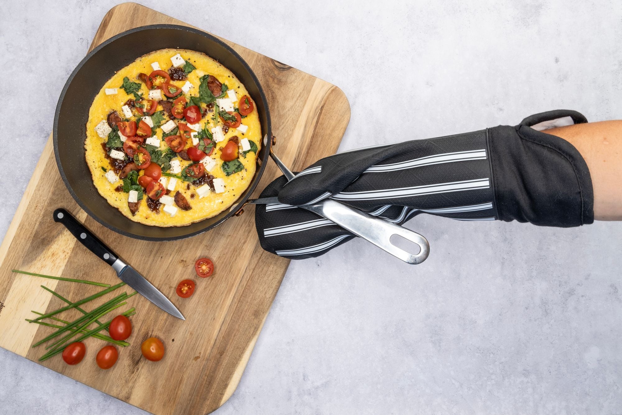 Cuisena Silicone & Fabric Oven Glove - Black Stripe