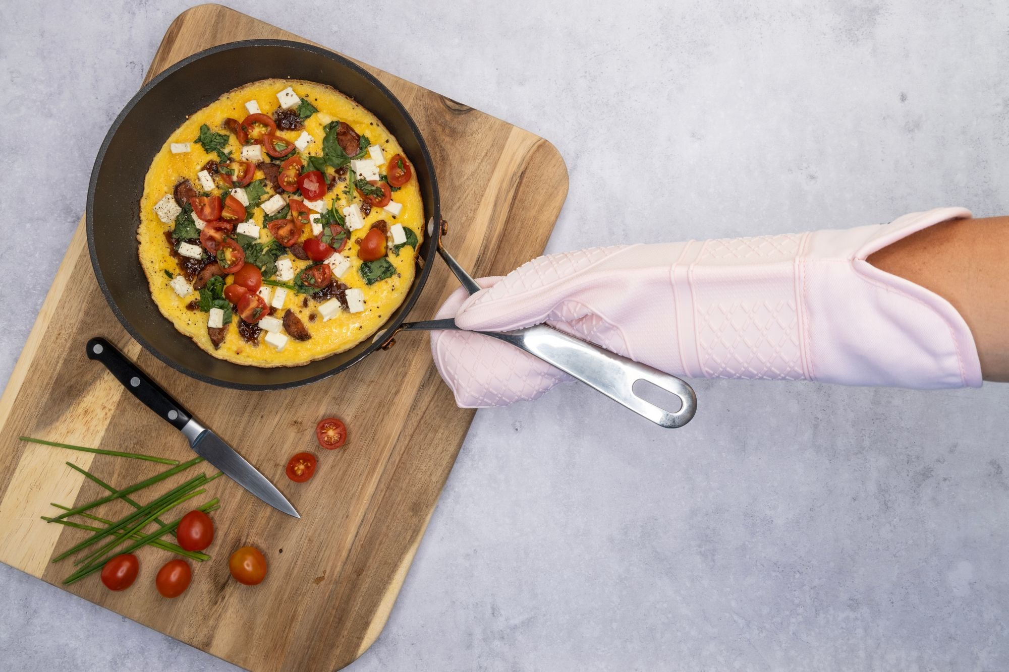 Cuisena Silicone & Fabric Oven Glove - Pale Pink