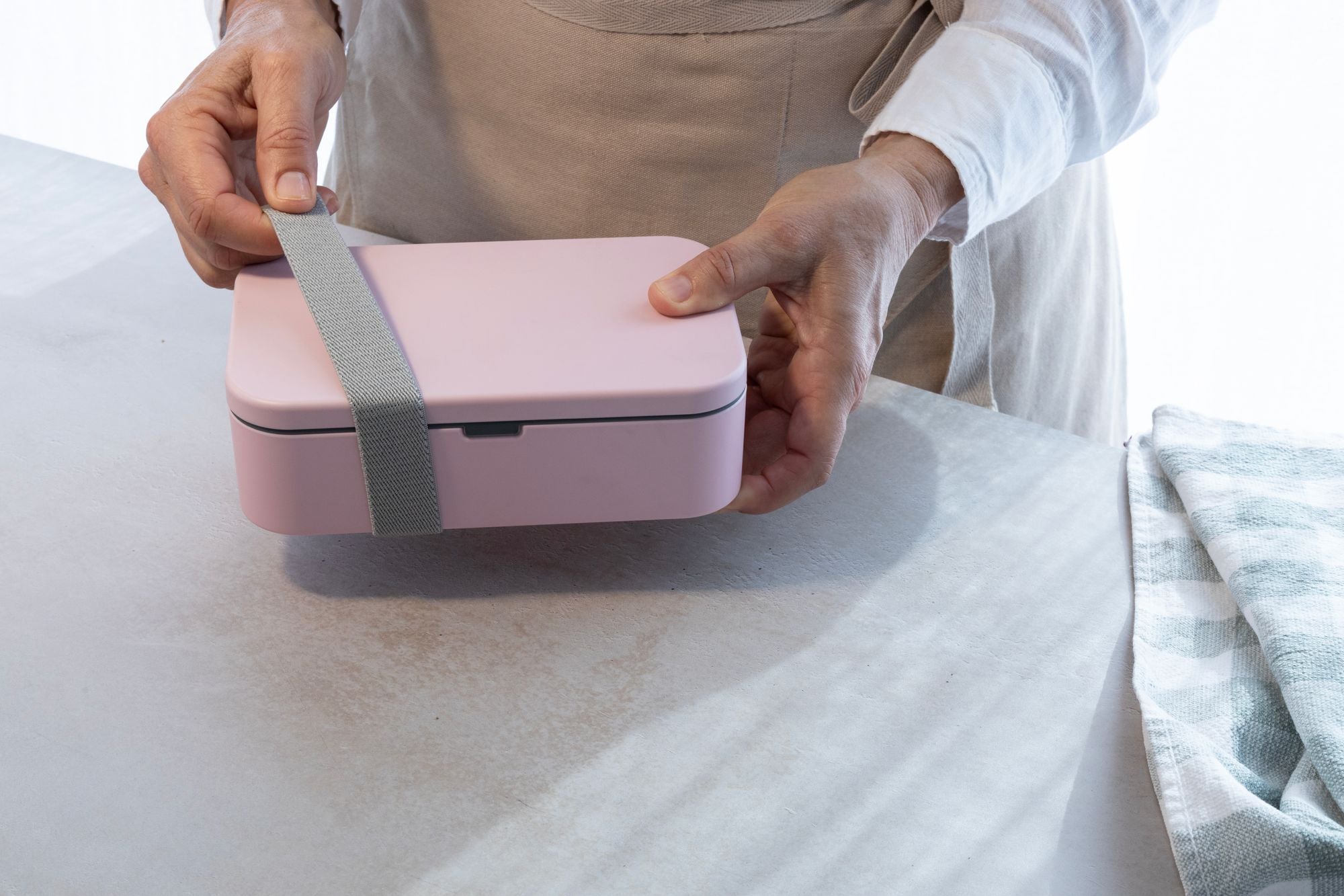 Cuisena RPET Rectangular Bento Box with Cutlery Pink