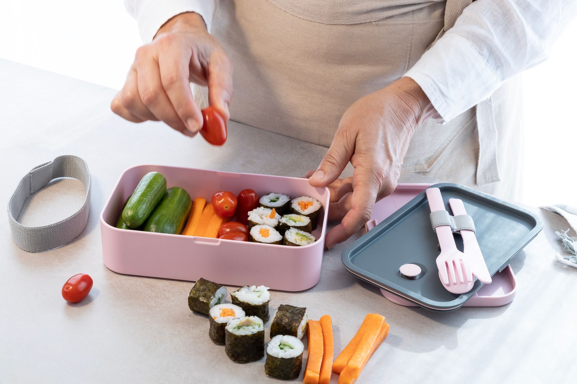 Cuisena RPET Rectangular Bento Box with Cutlery Pink