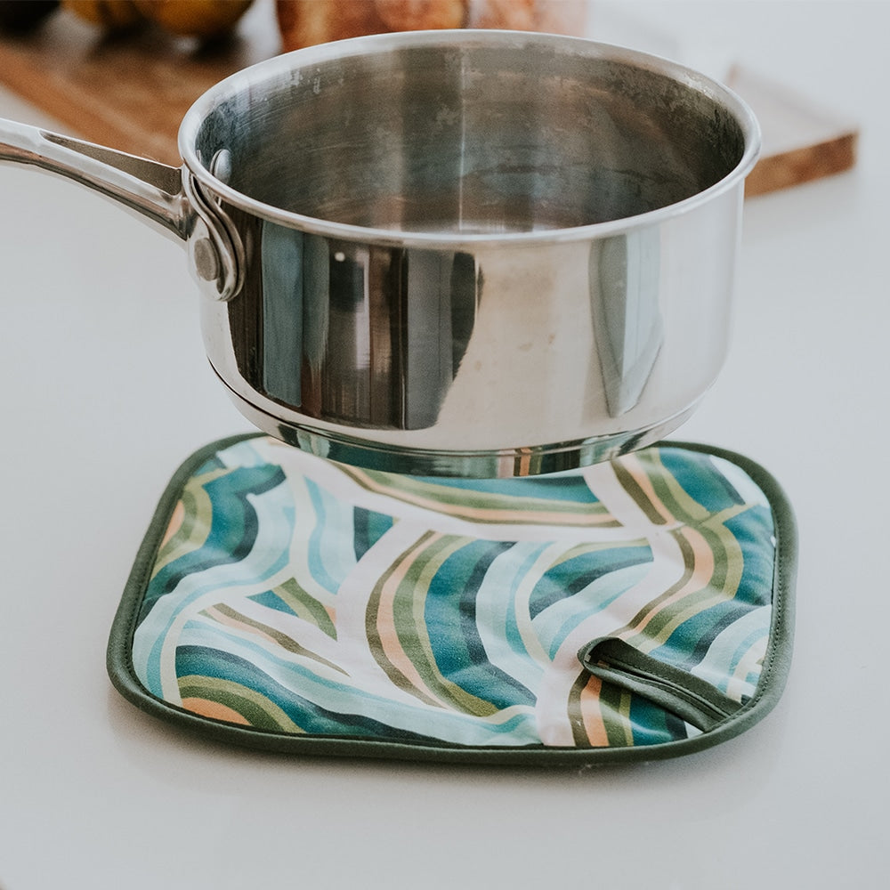 Annabel Trends Cotton Pot Holder Curved Lines
