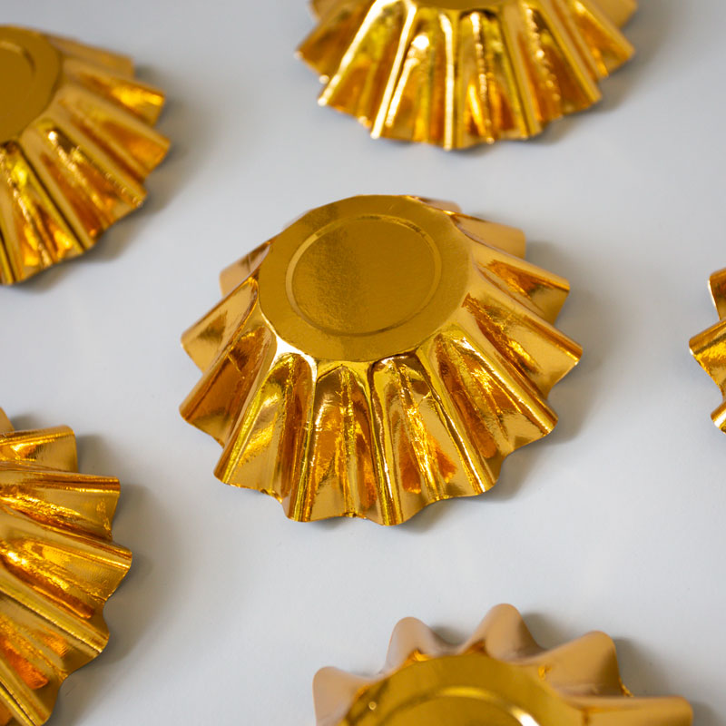 Papyrus Bloom Baking Cups Gold 24 Pack