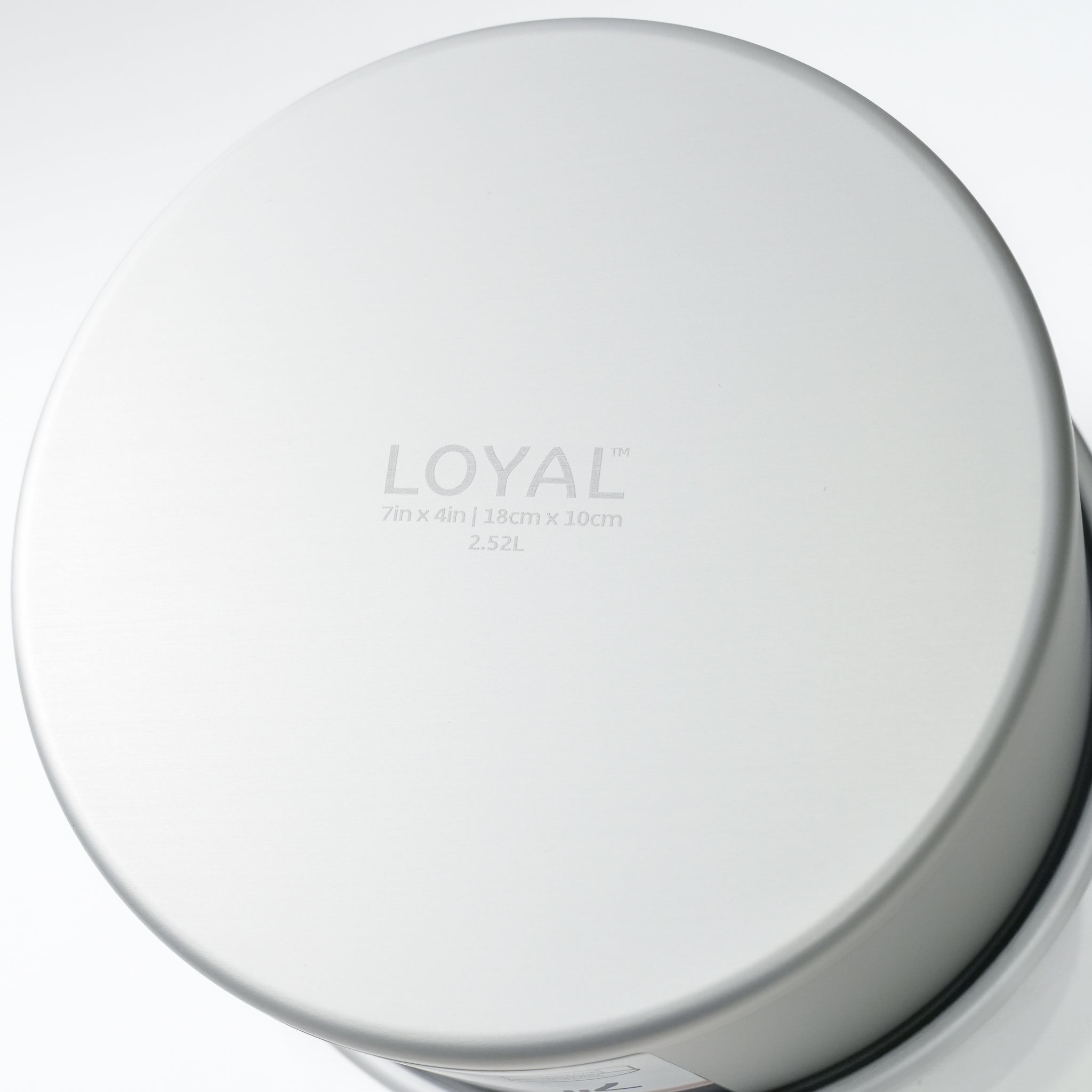LOYAL Elite Anodised Deep Round Cake Tin 7 Inch
