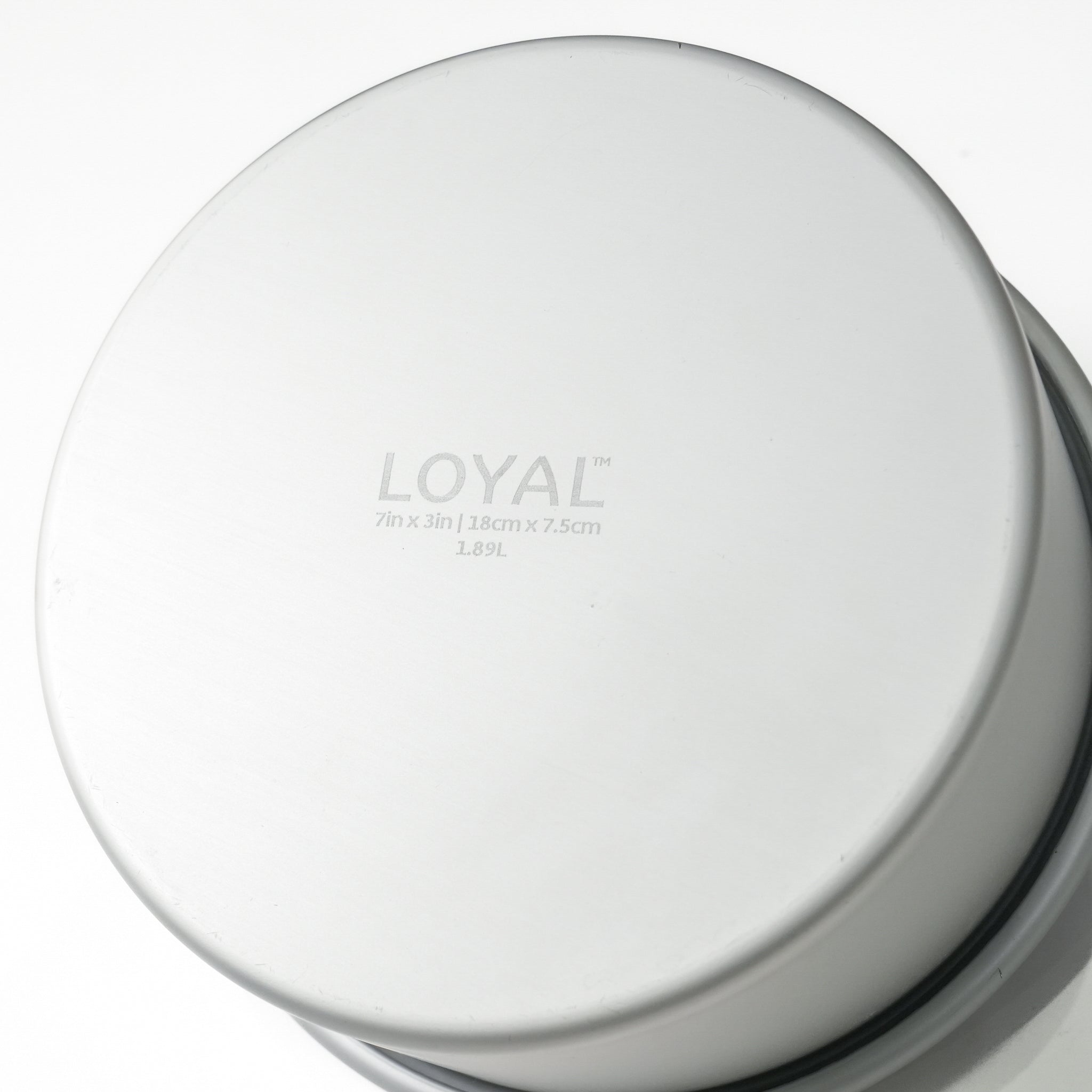 LOYAL Elite Anodised Round Cake Tin 7 Inch