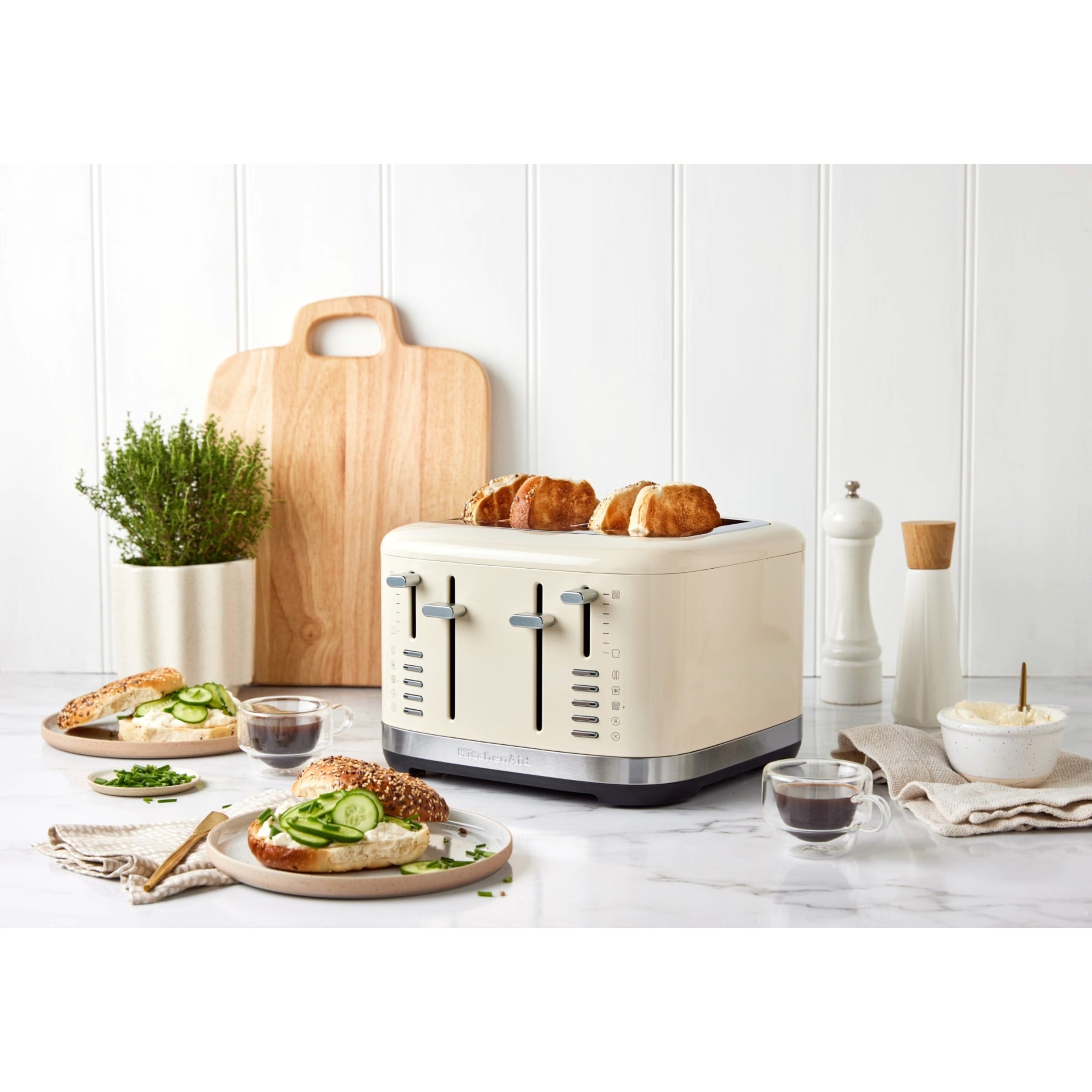 KitchenAid 4 Slice Toaster KMT4109
