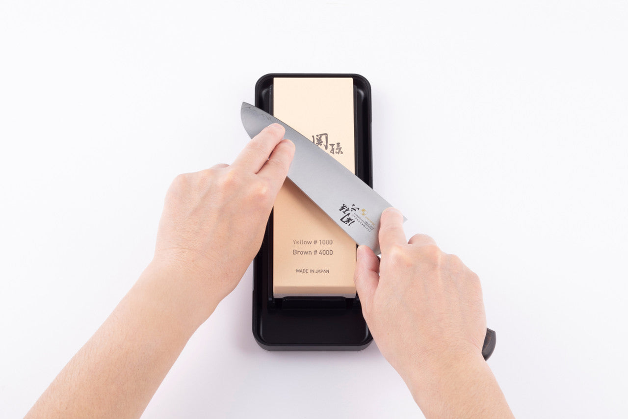 Kai Seki Magoroku 1000/4000 Grit Combination Whetstone