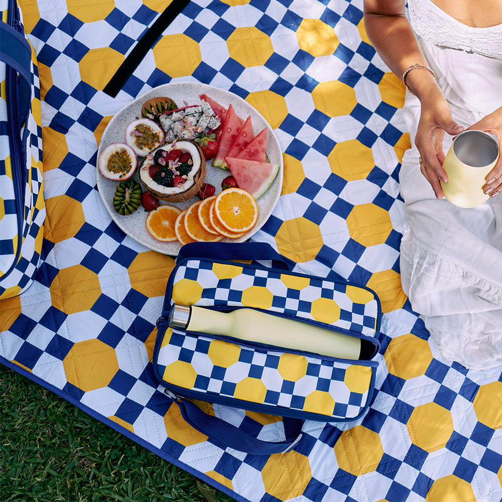 Annabel Trends Picnic Mat Retro Tile