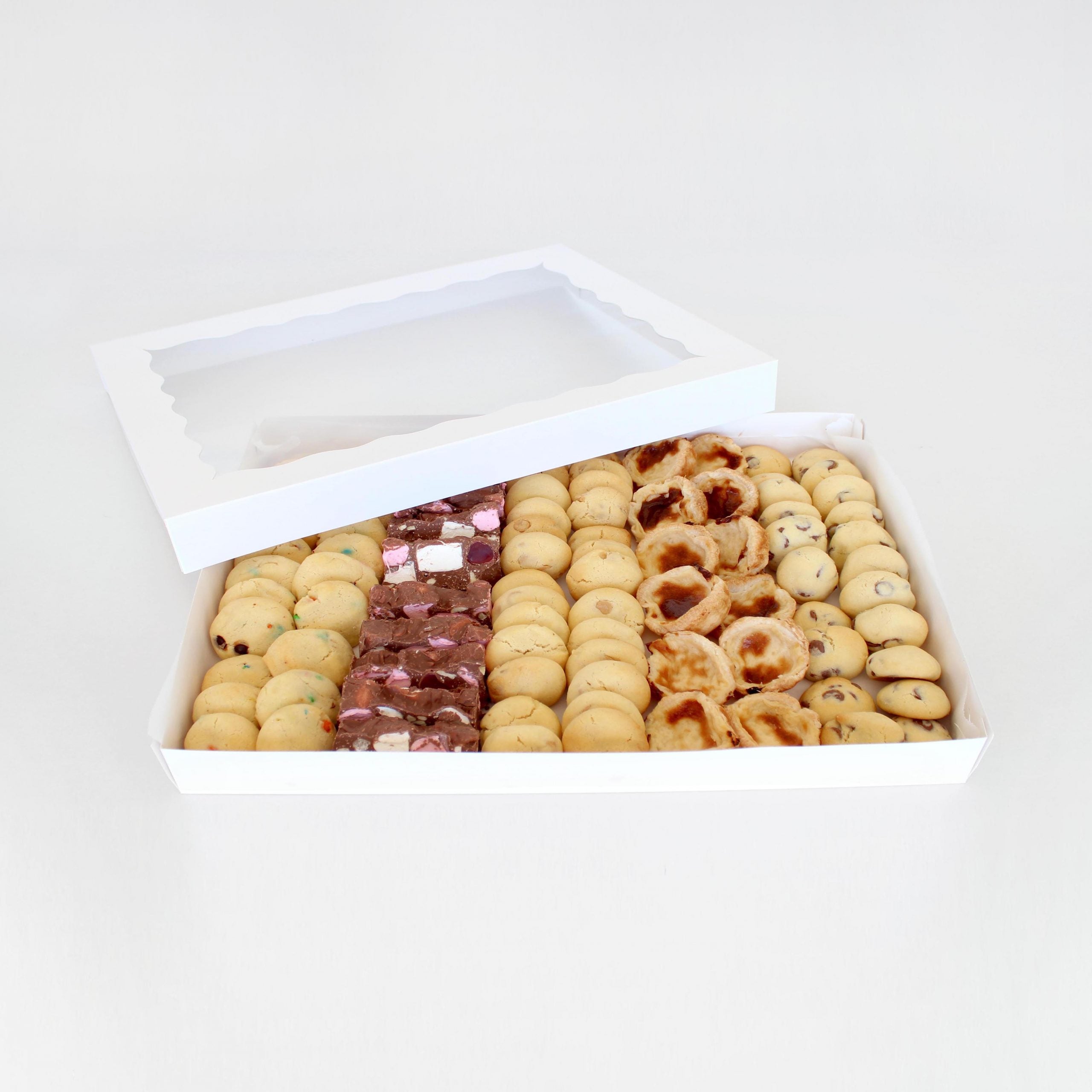 LOYAL xl Biscuit Box 18x14x2(H)in