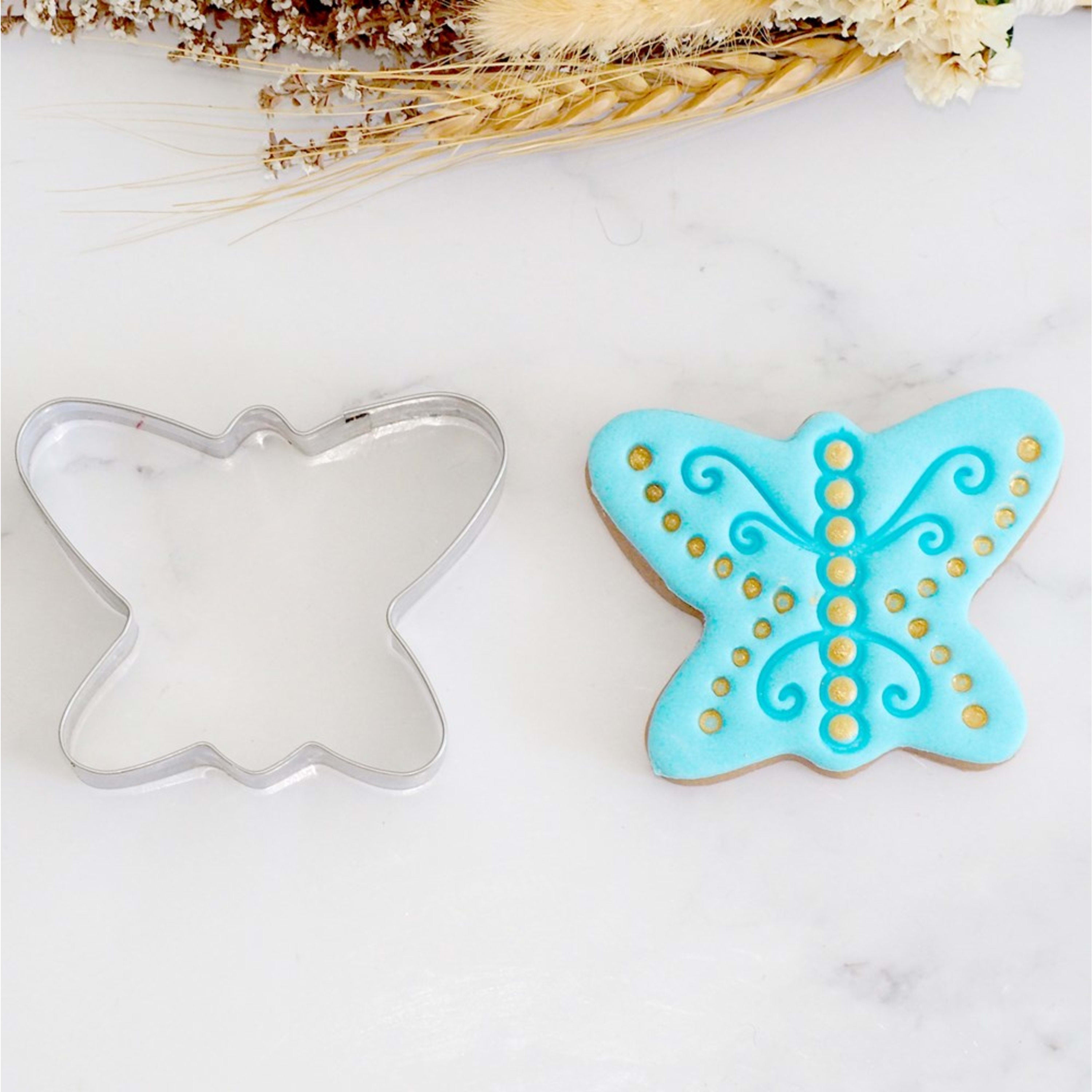 Sweet Themes Butterfly Round Cookie Cutter