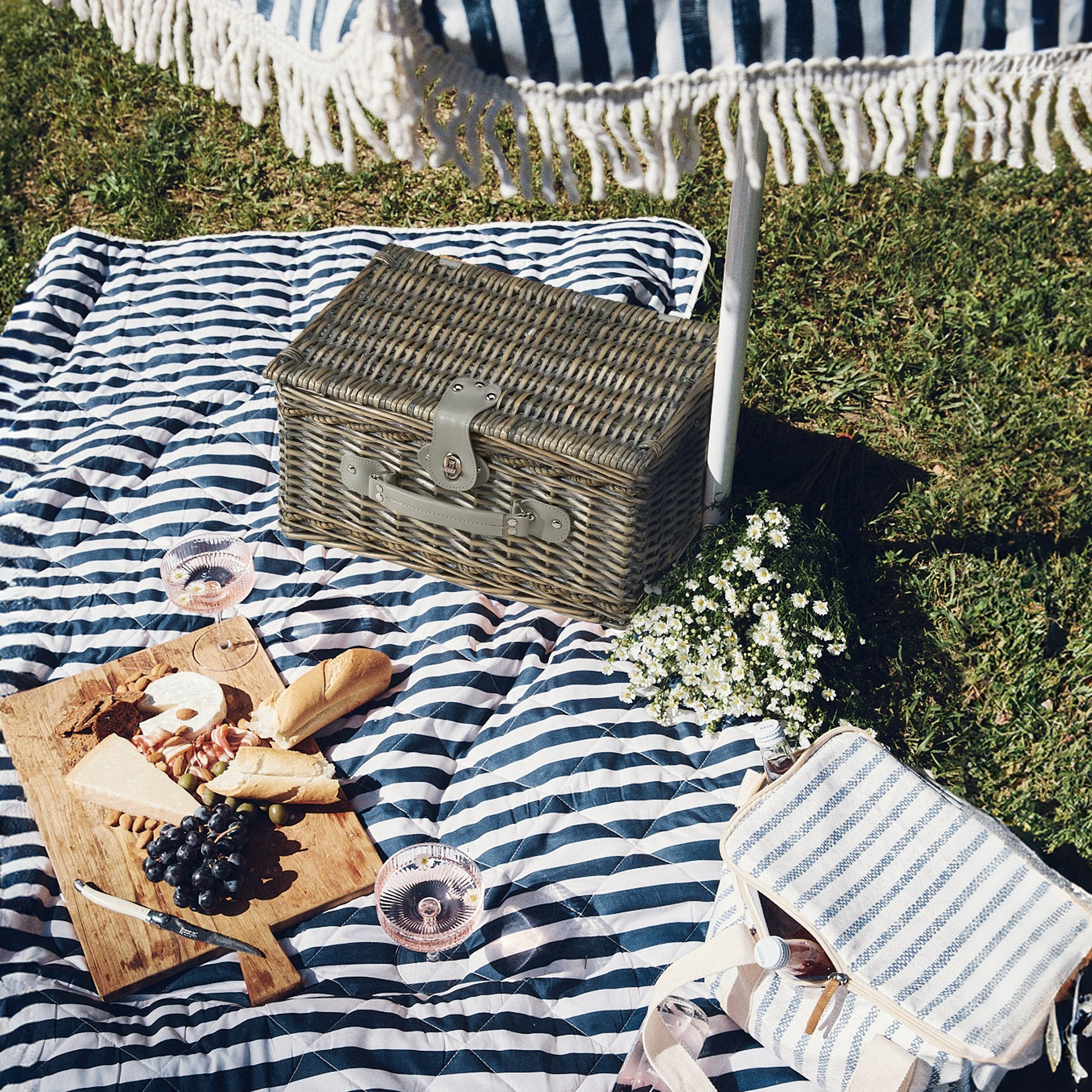 Cilio Stresa Deluxe Picnic Basket – Olive Green, 2 Person (40 × 28 × 20 cm)