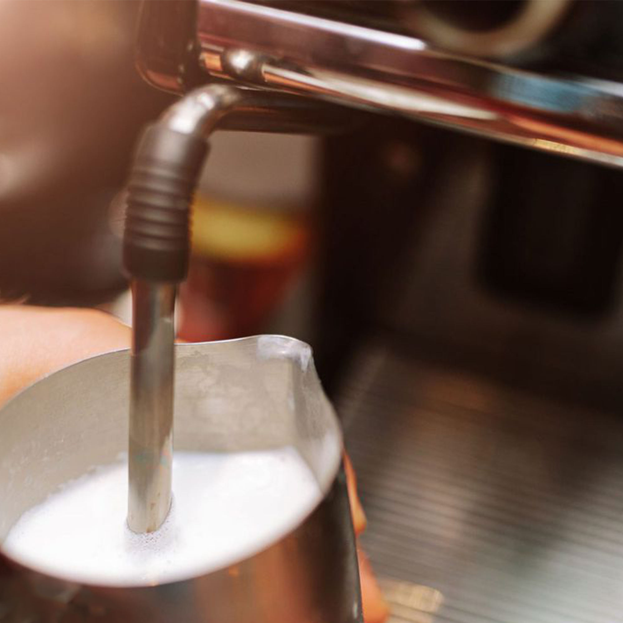 Cilio Professional Foam Cup – Stainless Steel Mirror Polished, 750ml