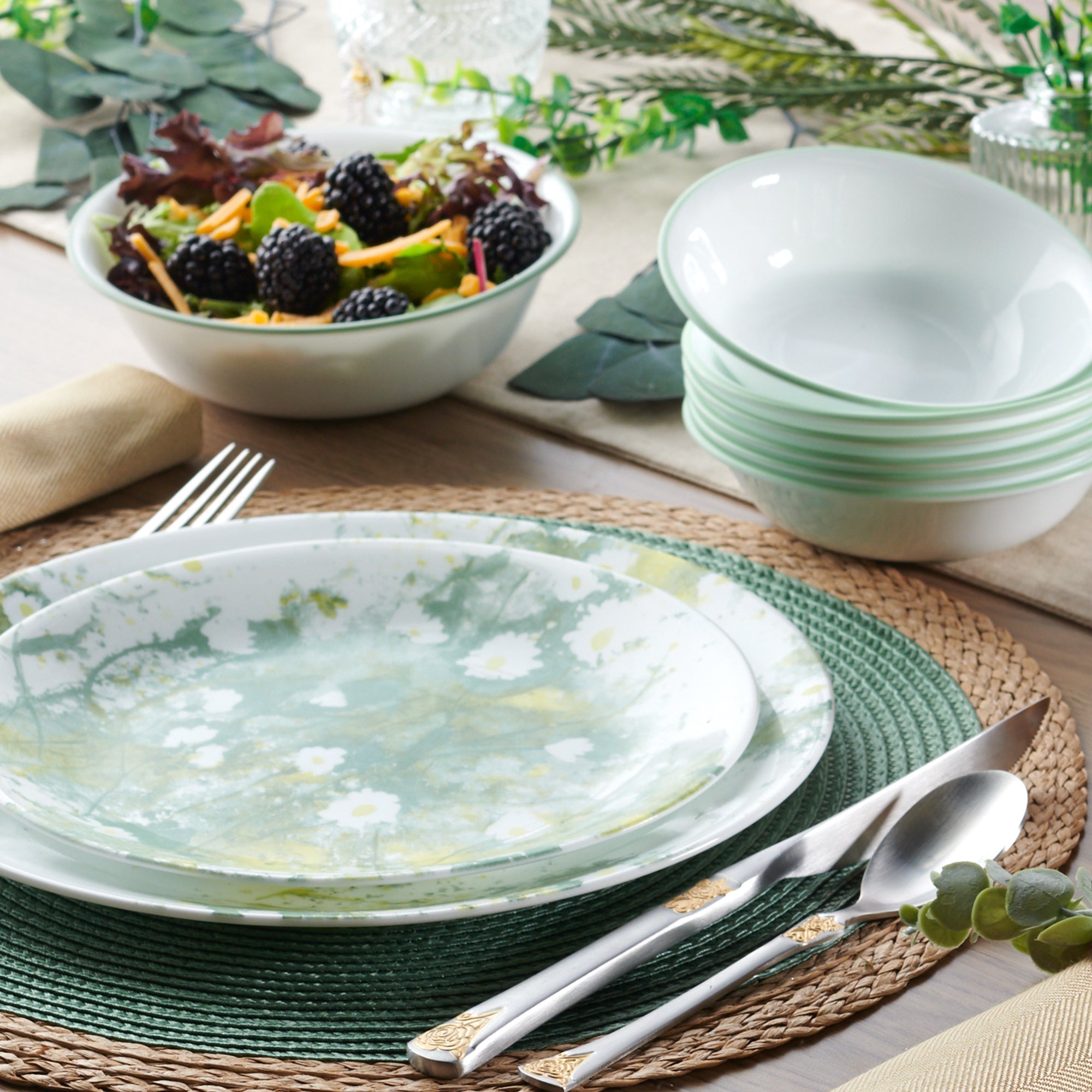 Corelle Beverly 16 Piece Dinner Set