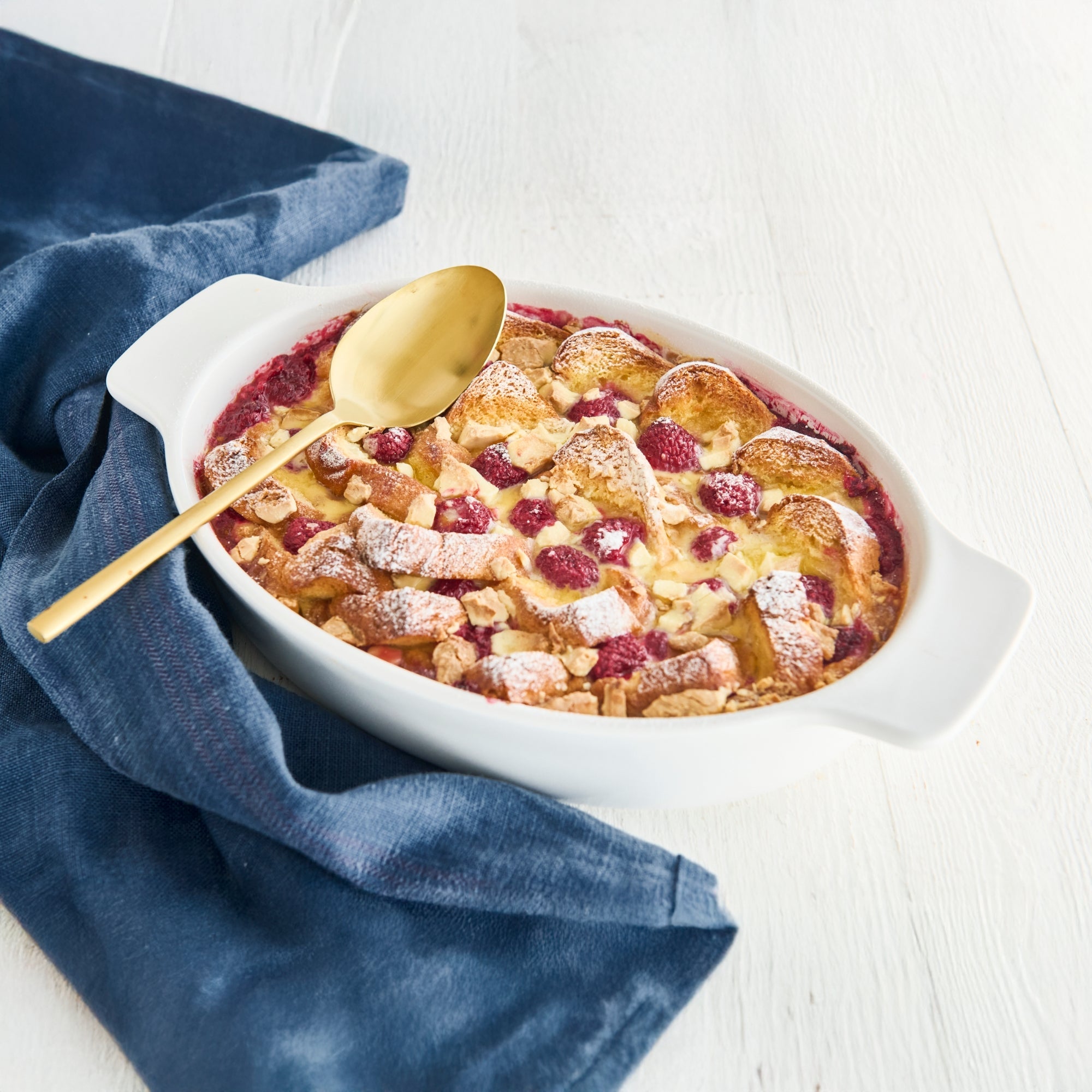 Corningware Oval Baking Dish (1.8L)