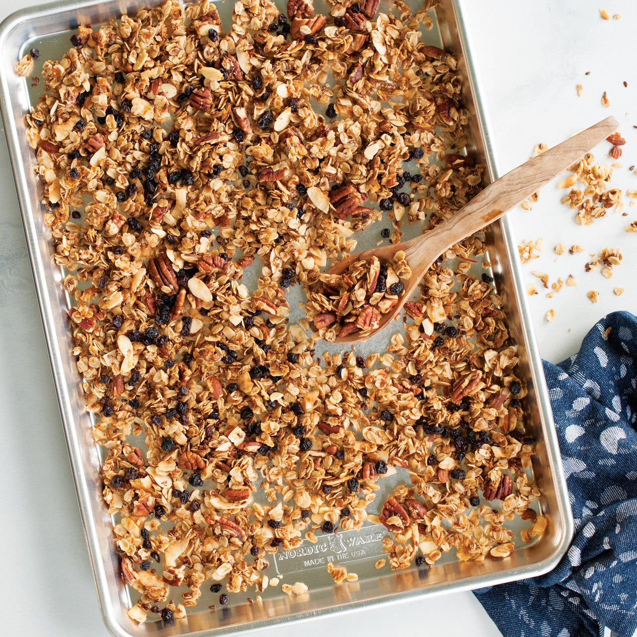 Nordicware Naturals Half Sheet 45.5 x 32.5 x 2.5cm