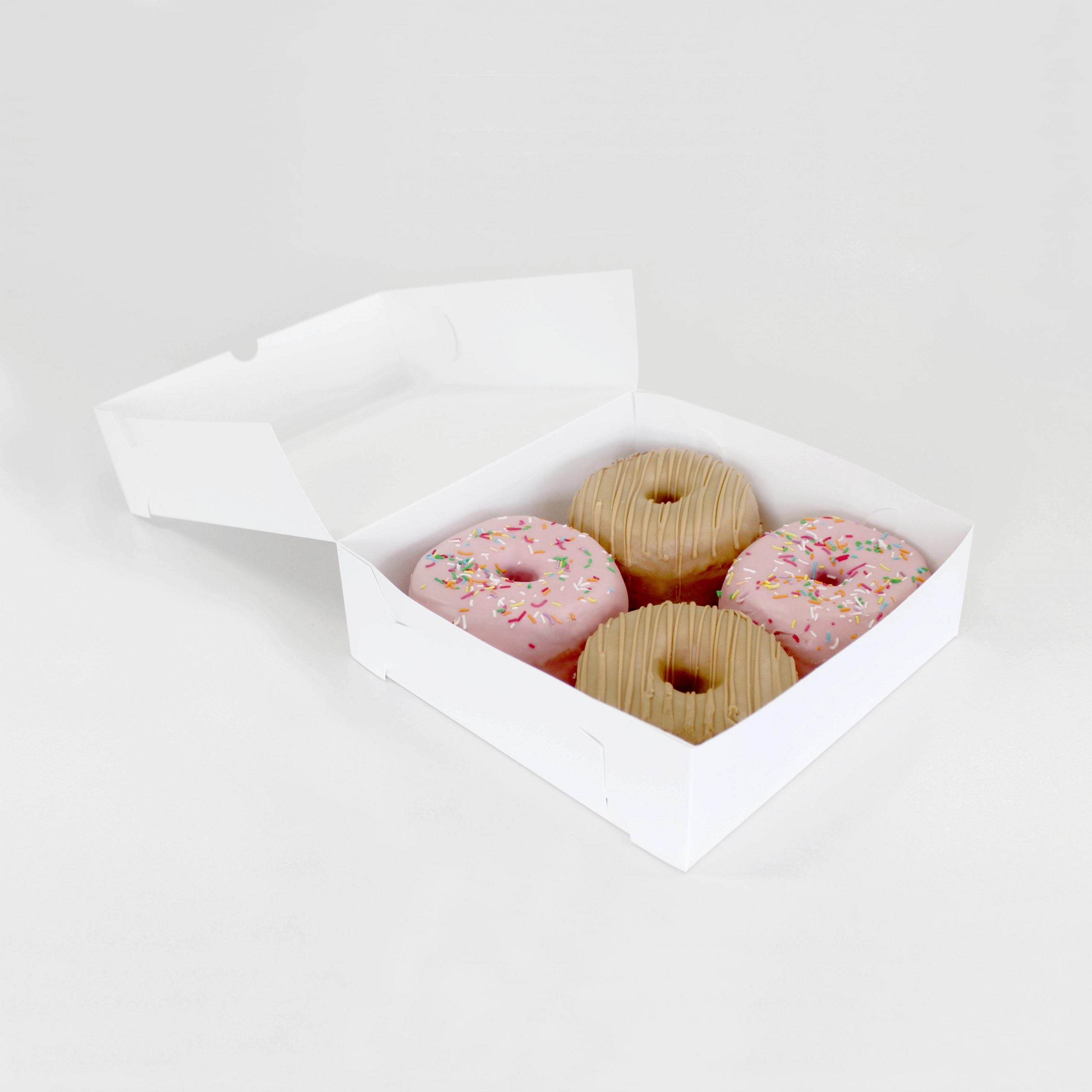 LOYAL Donut Box 4 Cavity 8.25 x 8.25 x 2.5 Inch