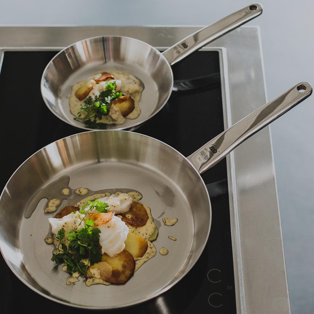 Elo Premium Stainless Steel Frypan with Oil Dosing System – 28cm