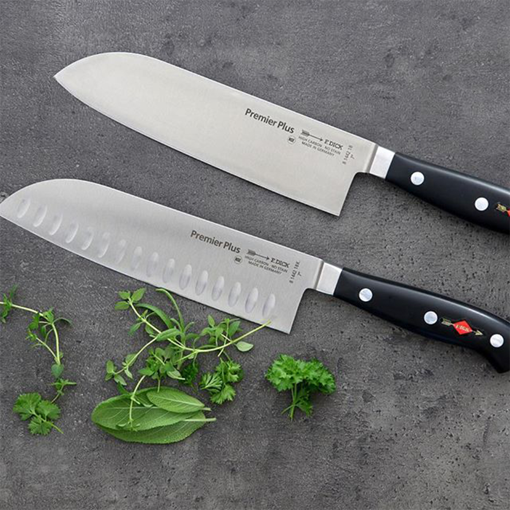 F.Dick Premier Plus Santoku Kullenschliff, 18cm, C&C/P