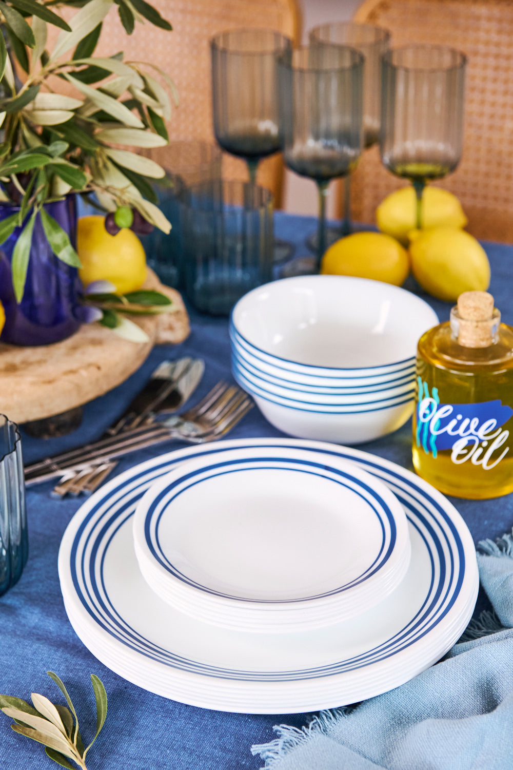 Corelle Laila 18 Piece Dinner Set