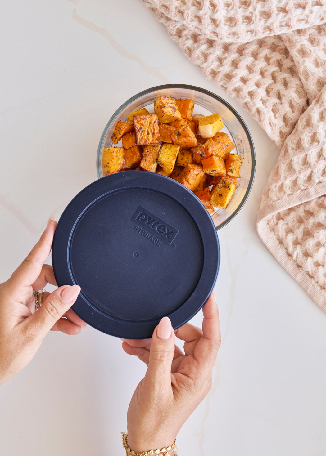 Pyrex Simply Store Glass Round Container (946mL)