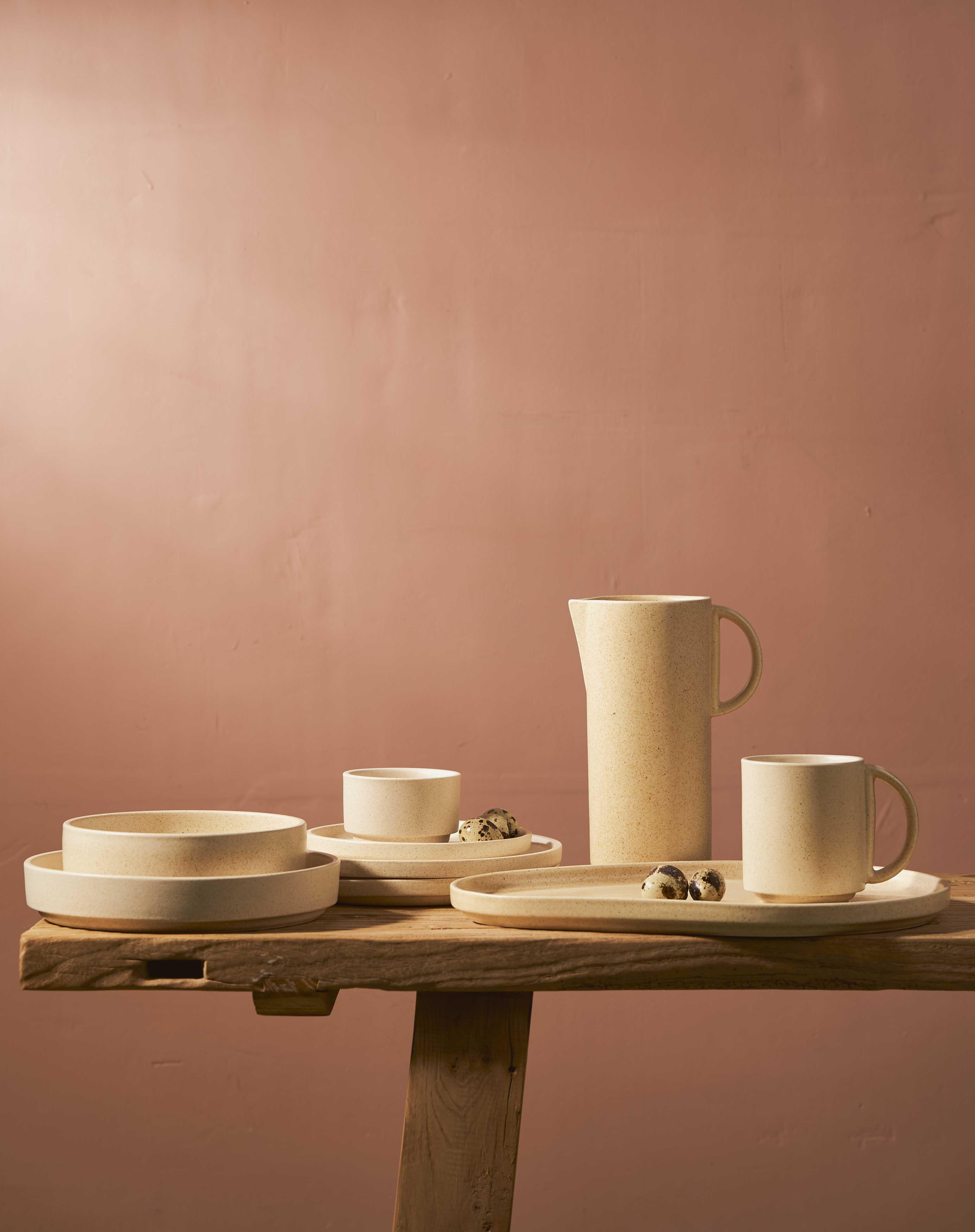 Robert Gordon Platform Round Saucer 15cm - Sand