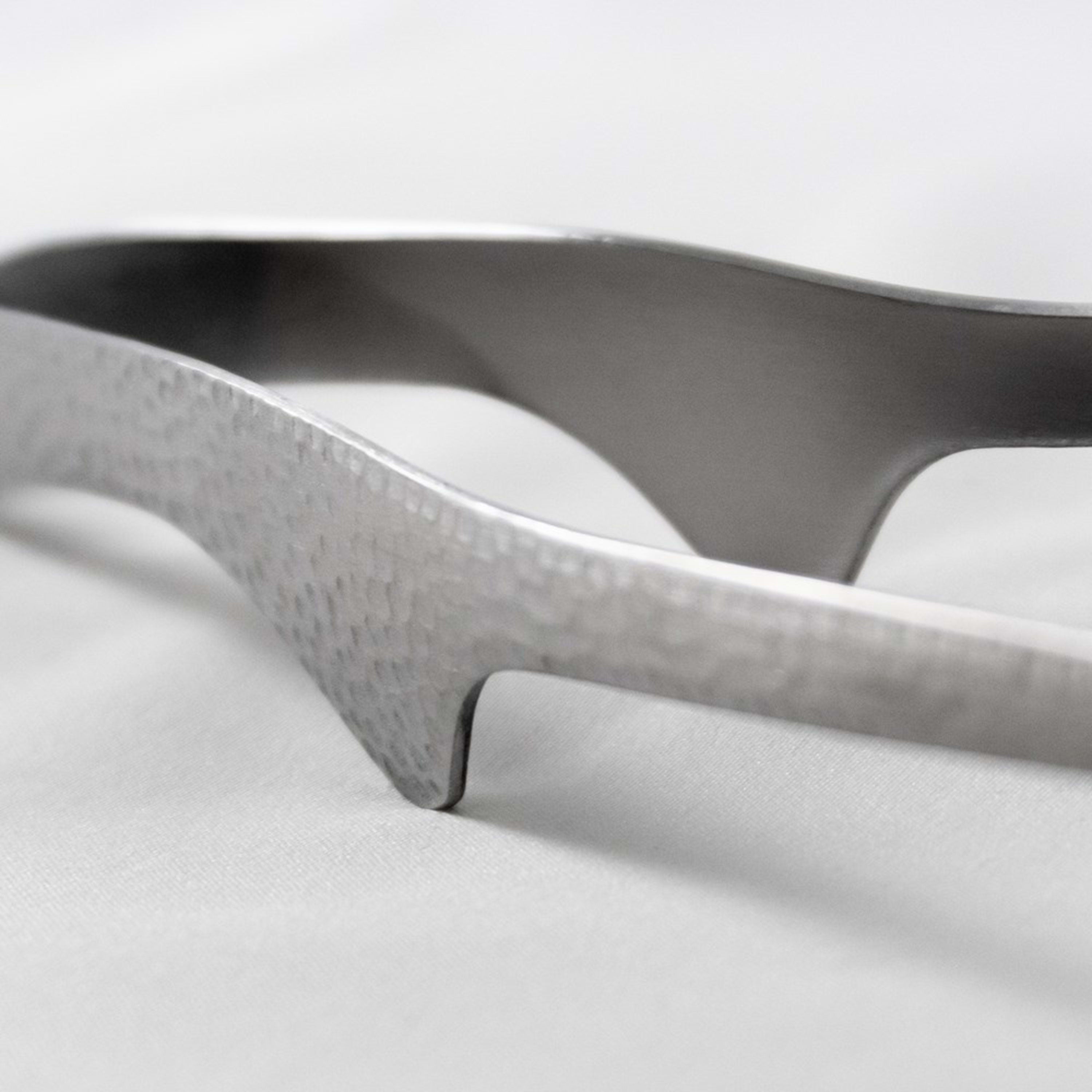 Icon Chef Stainless Steel Hibachi Tongs - Hammered 24cm