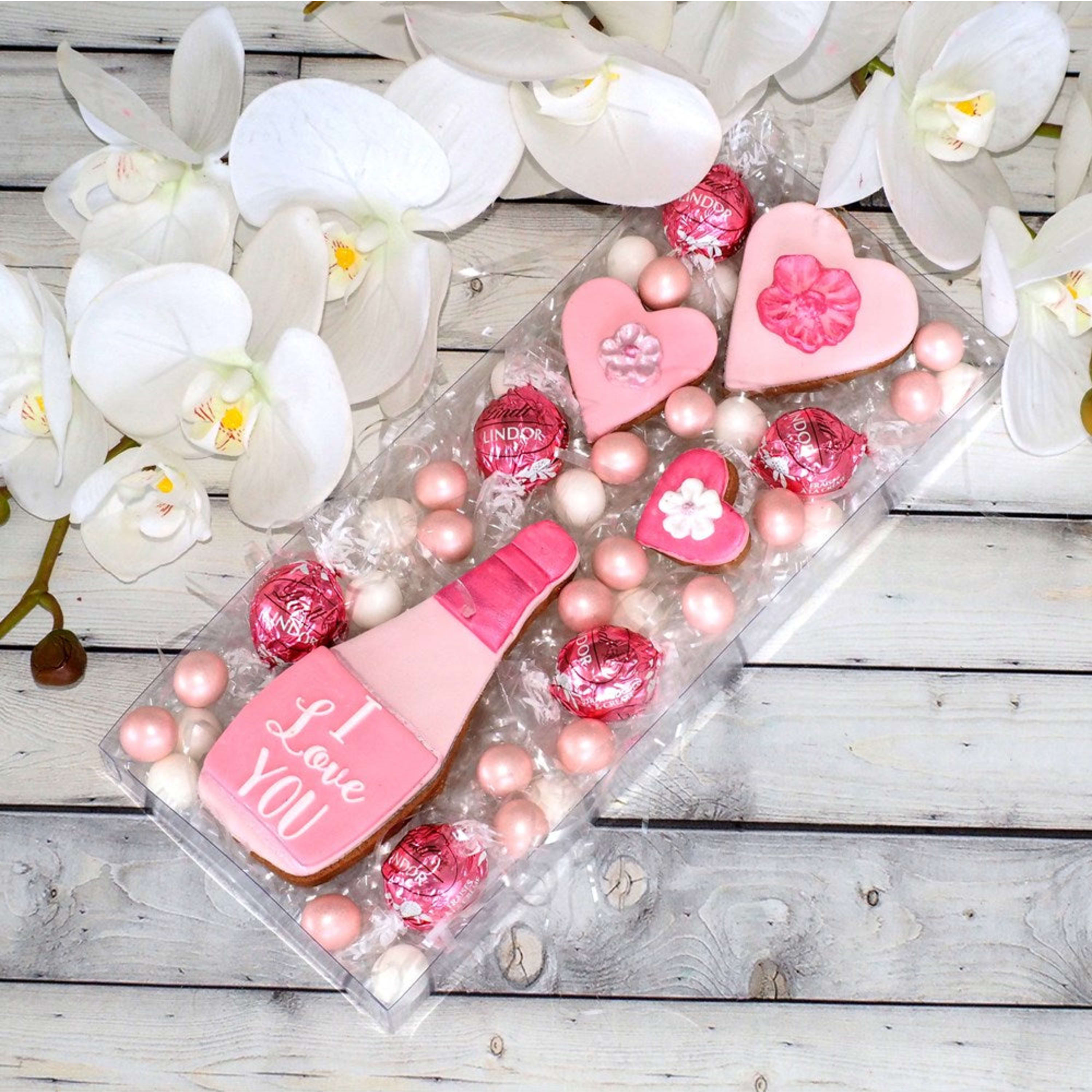 Sweet Themes Champagne Bottle Cookie Cutter