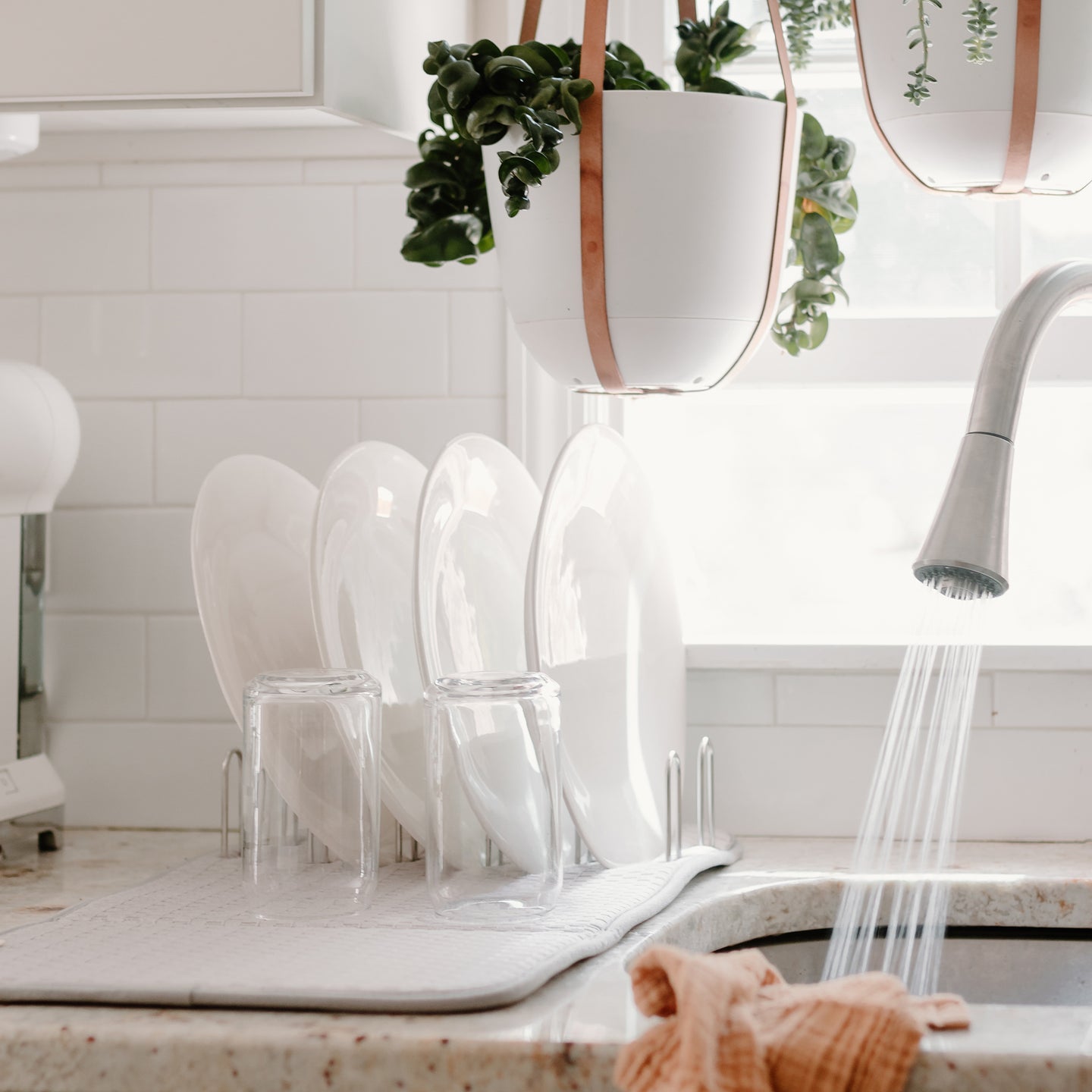 Full Circle Shape-Shifter 2-in-1 Dish Rack with Microfiber Mat