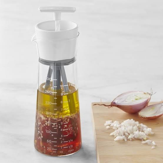 Chef’n Emulstir Salad Dressing Mixer