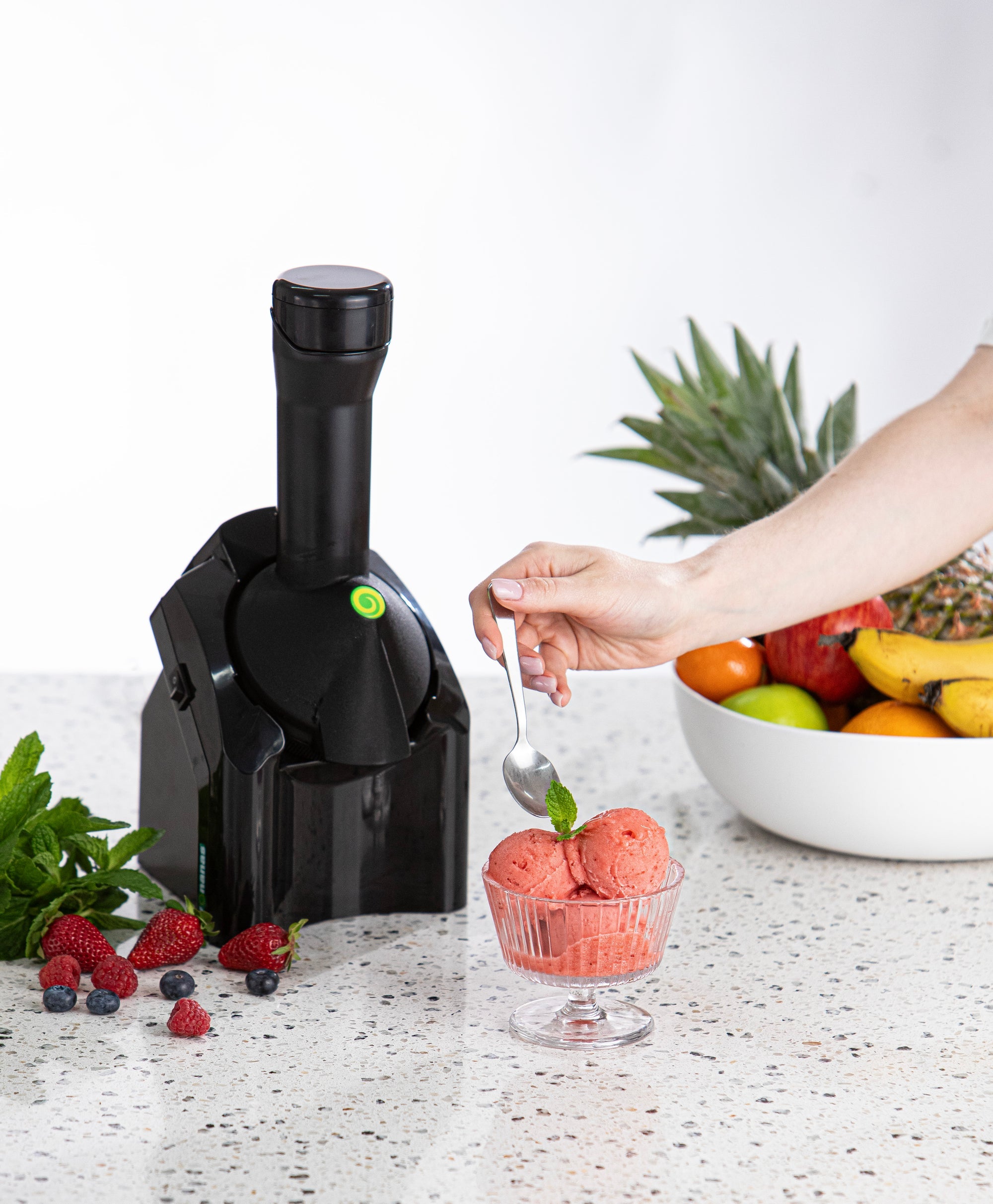 Yonanas Black Frozen Dessert Maker