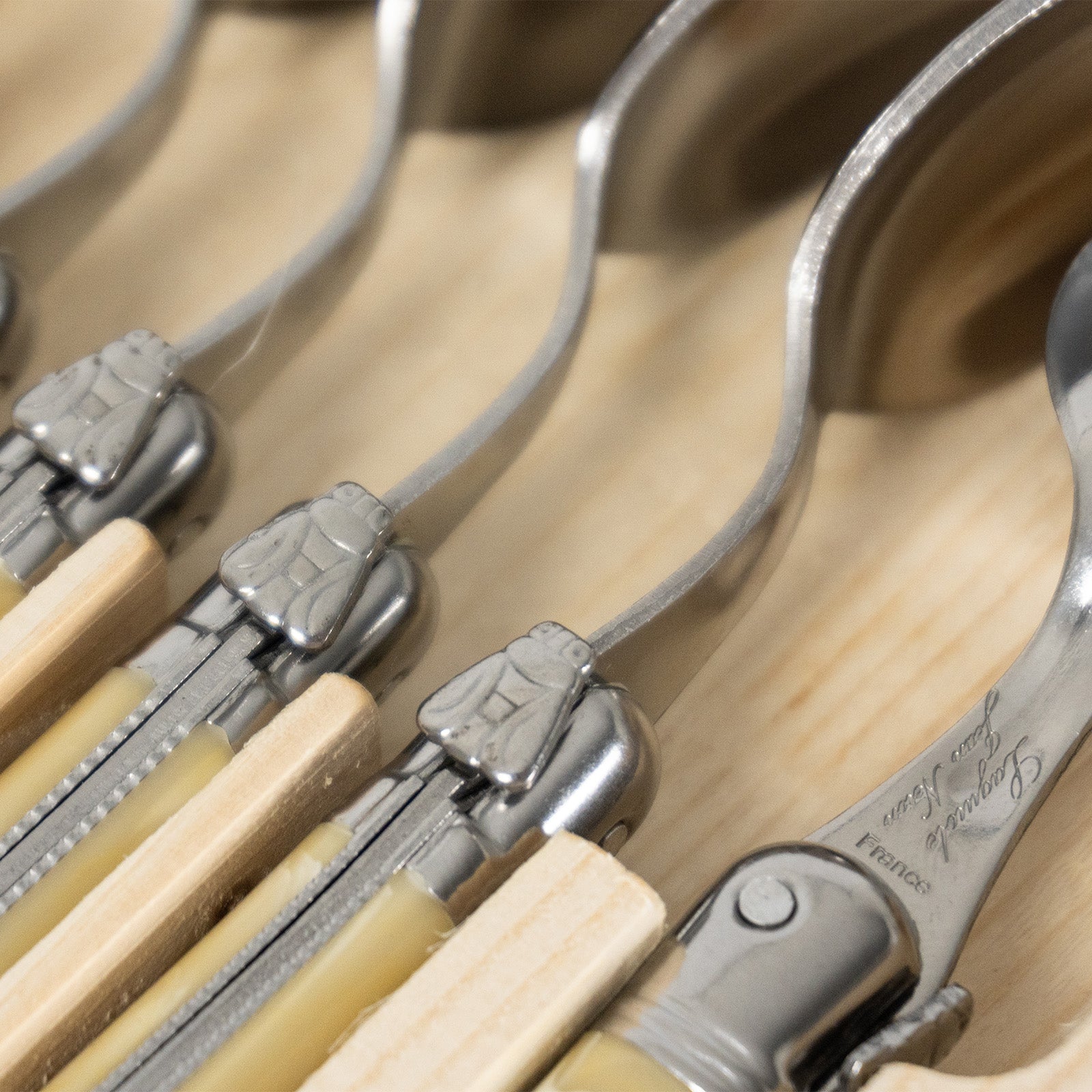 Laguiole Jean Neron Soup Spoon Set - Light Horn