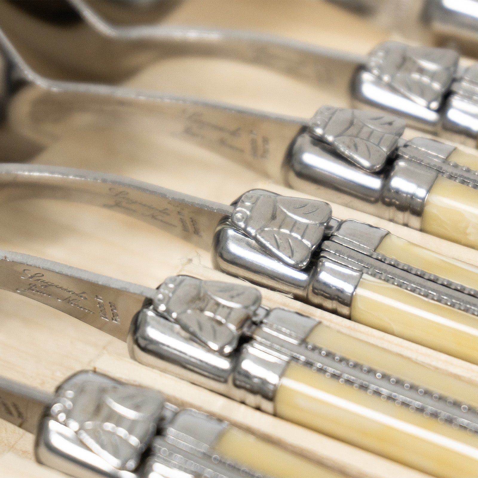 Laguiole Jean Neron Coffee Spoon Set - Light Horn