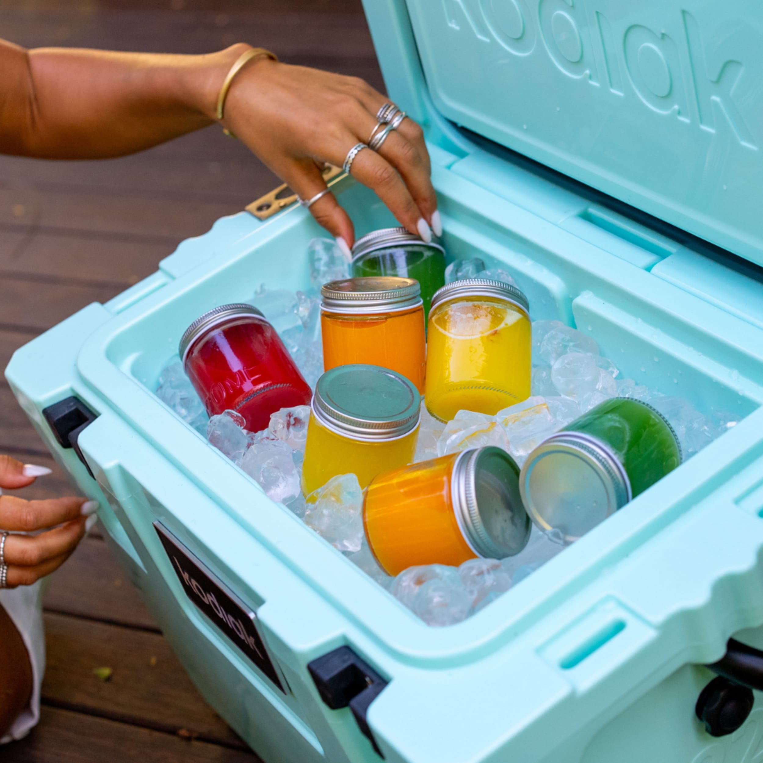 Kodiak Hard Cooler 22L White