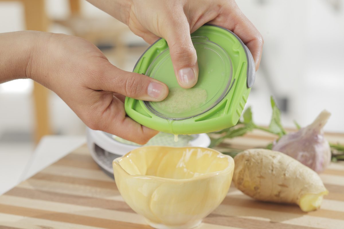 KitchenIQ Ginger Tool