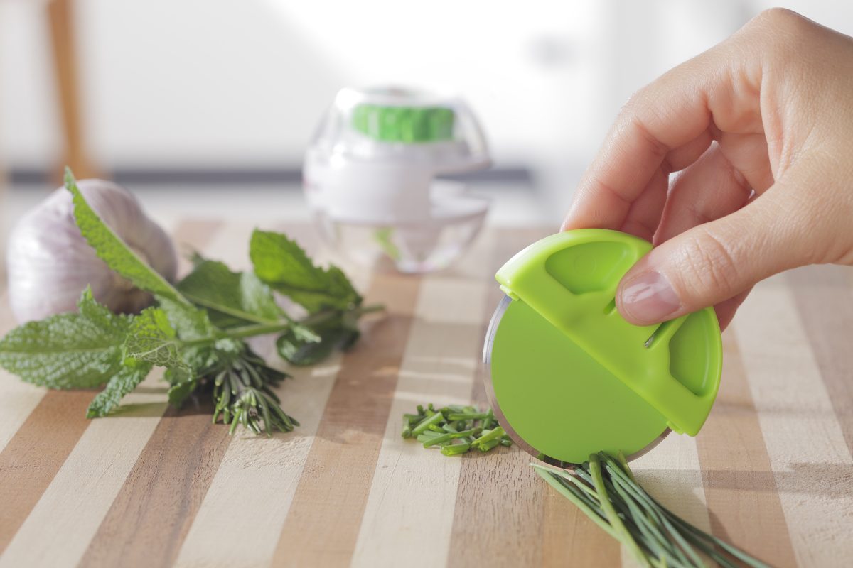 KitchenIQ Mini Prep Multi Tool (Ball)