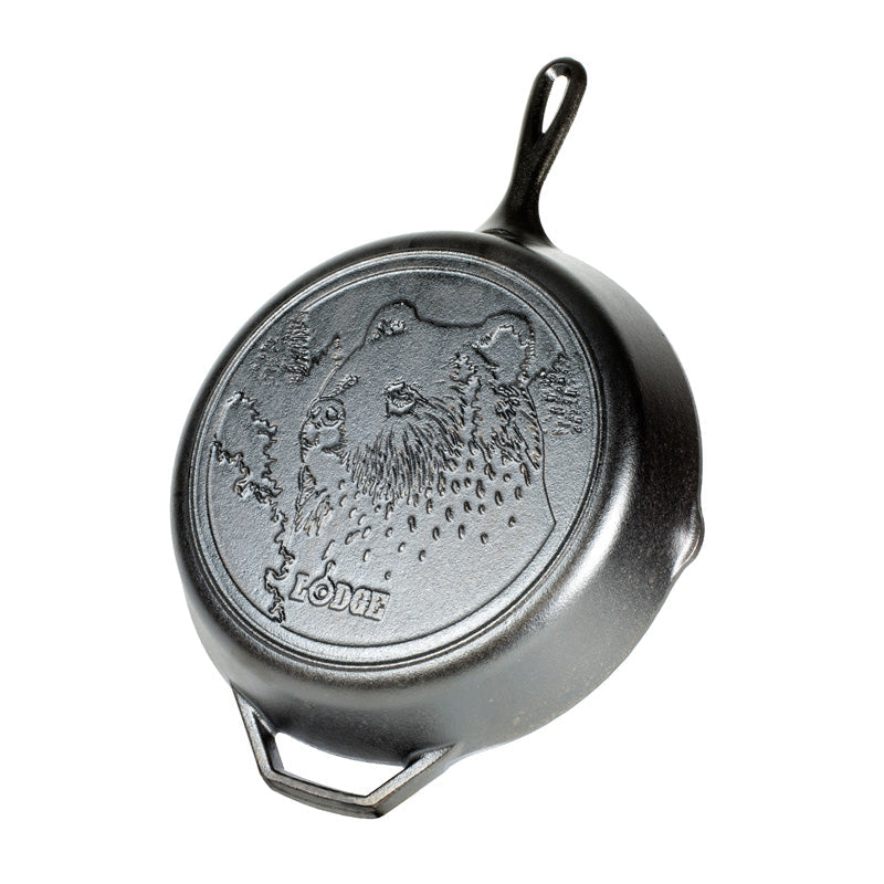 Lodge Wildlife Series Seasoned Cast Iron Skillet 30.5cm (12 Inch) Bear