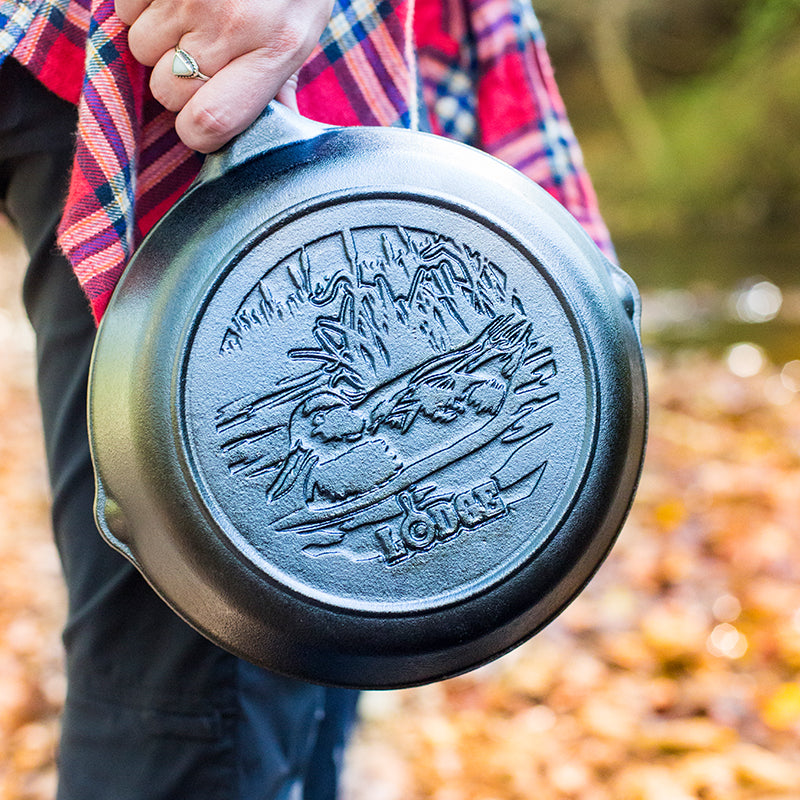 Lodge Wildlife Series Seasoned Cast Iron Skillet 20.3cm (8 Inch) Duck