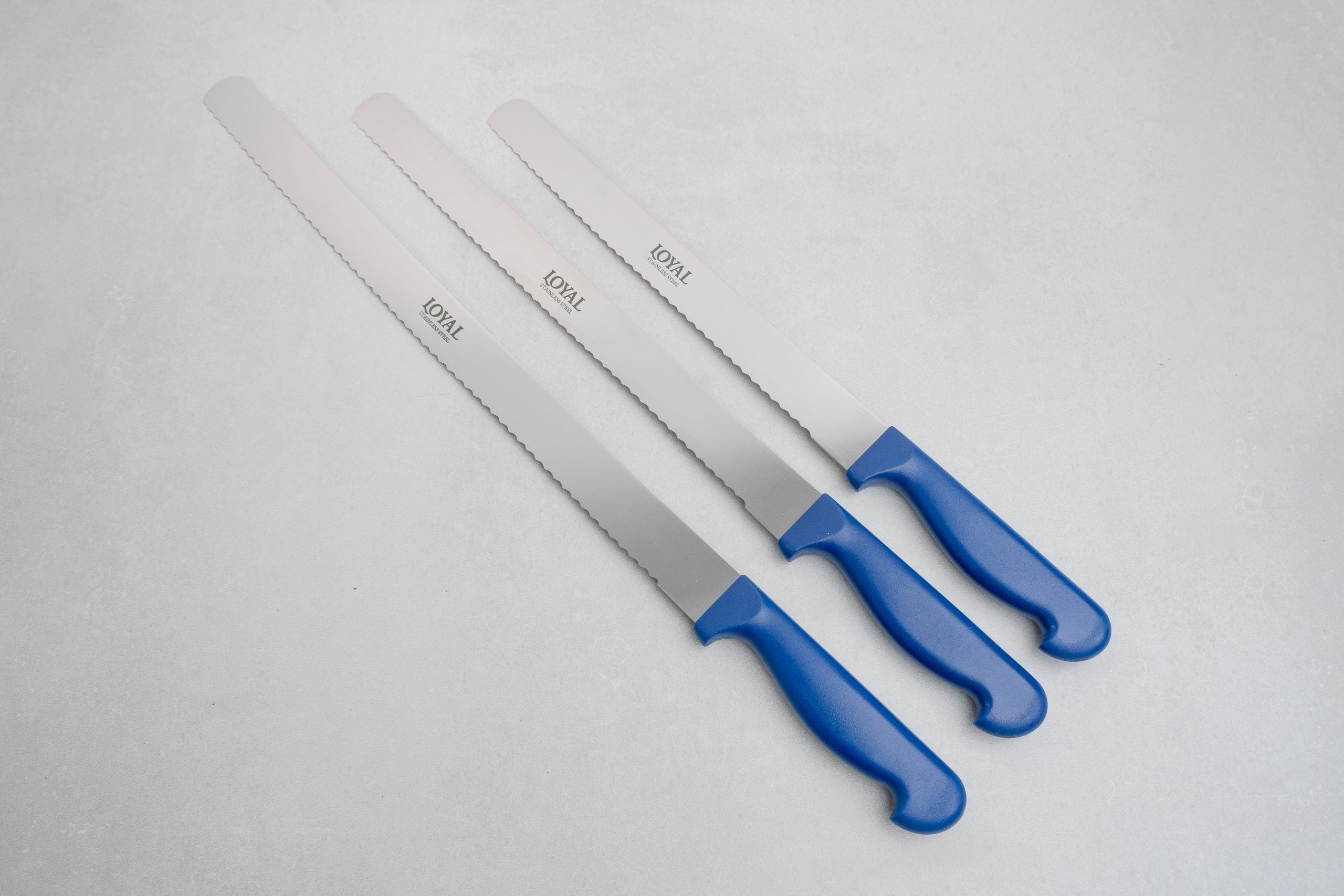 LOYAL Serrated Cake Knife PP Handle 14 Inch / 36cm
