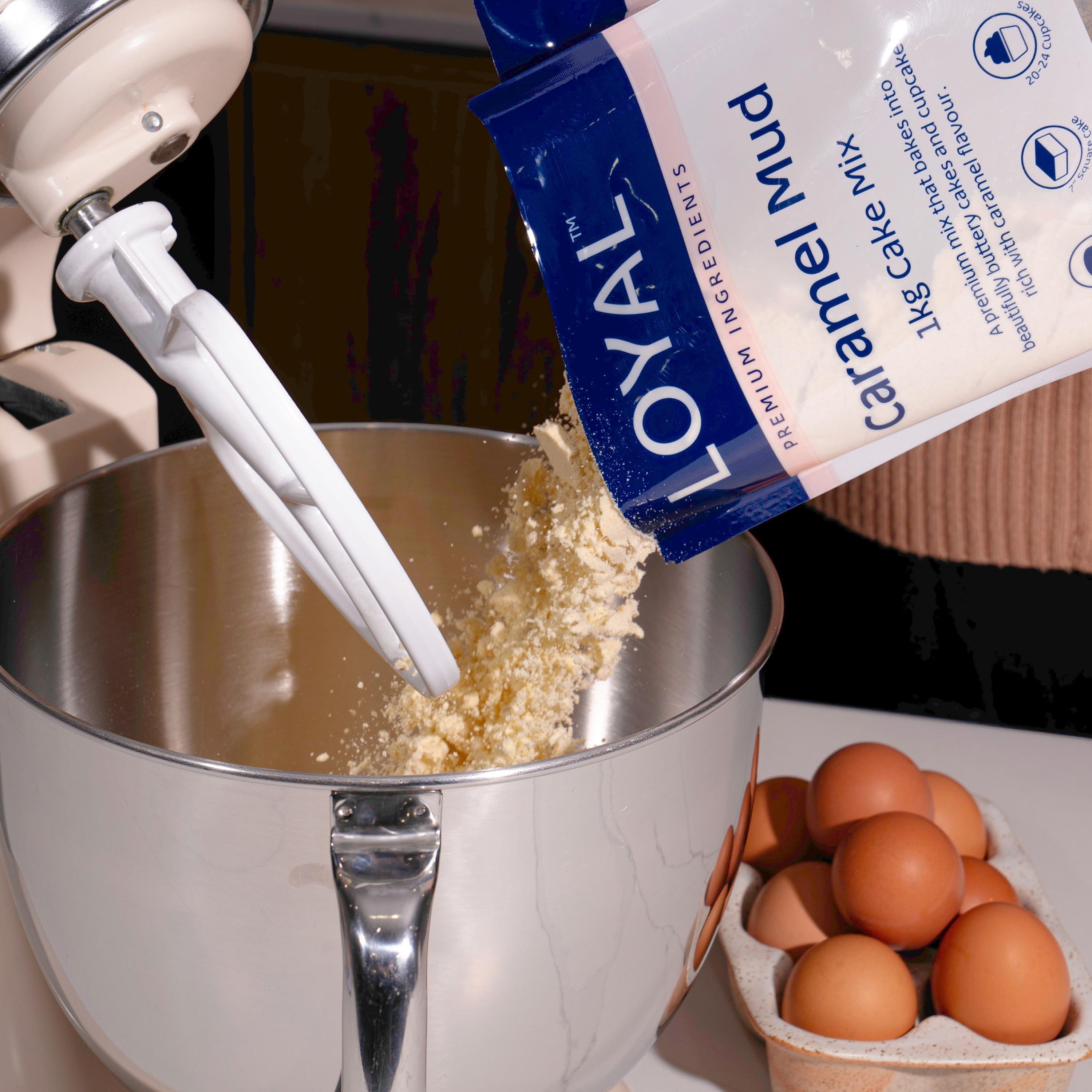 LOYAL Caramel Mud Cake Mix 1kg