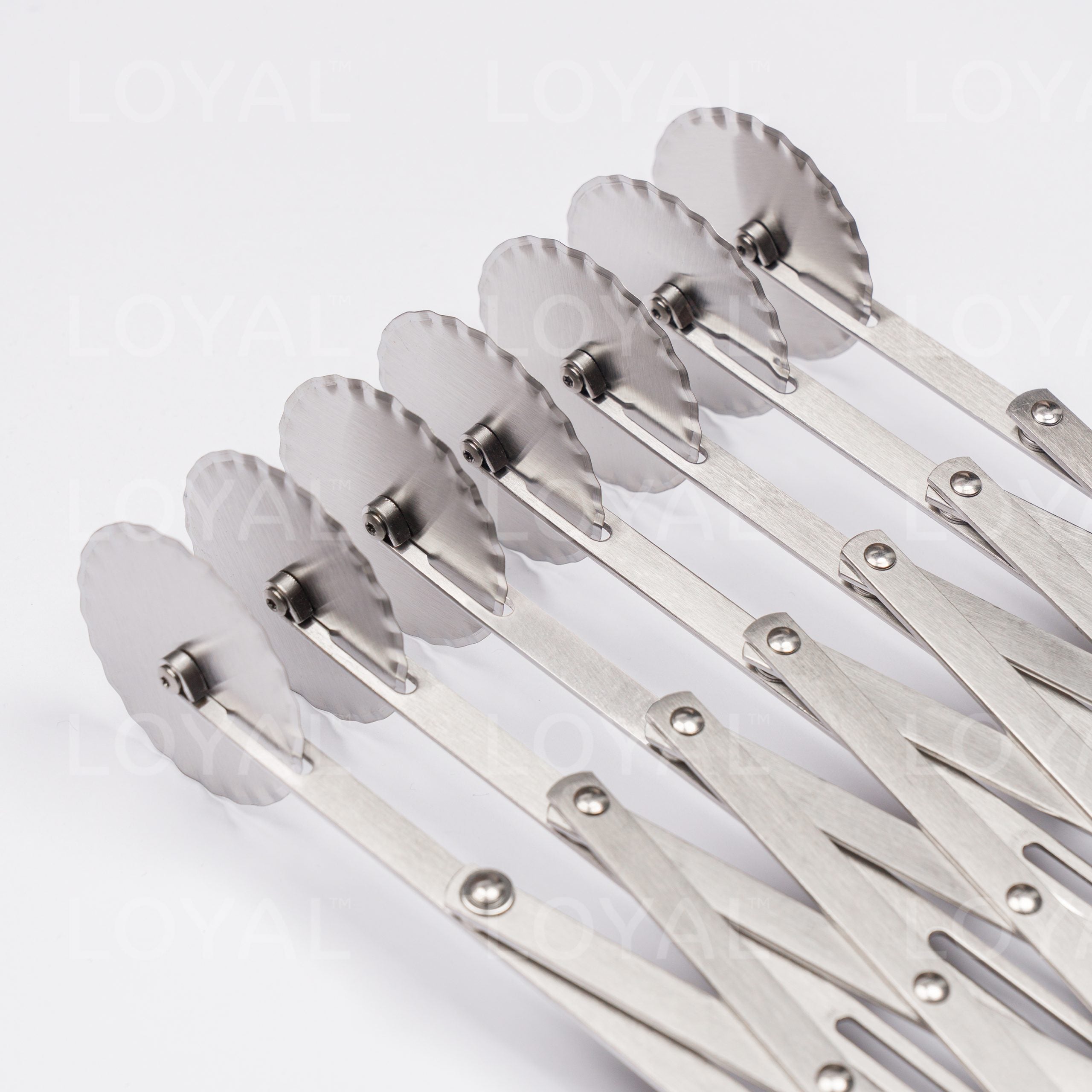 LOYAL Expandable Dough Divider Cutter Fluted 7 Wheel