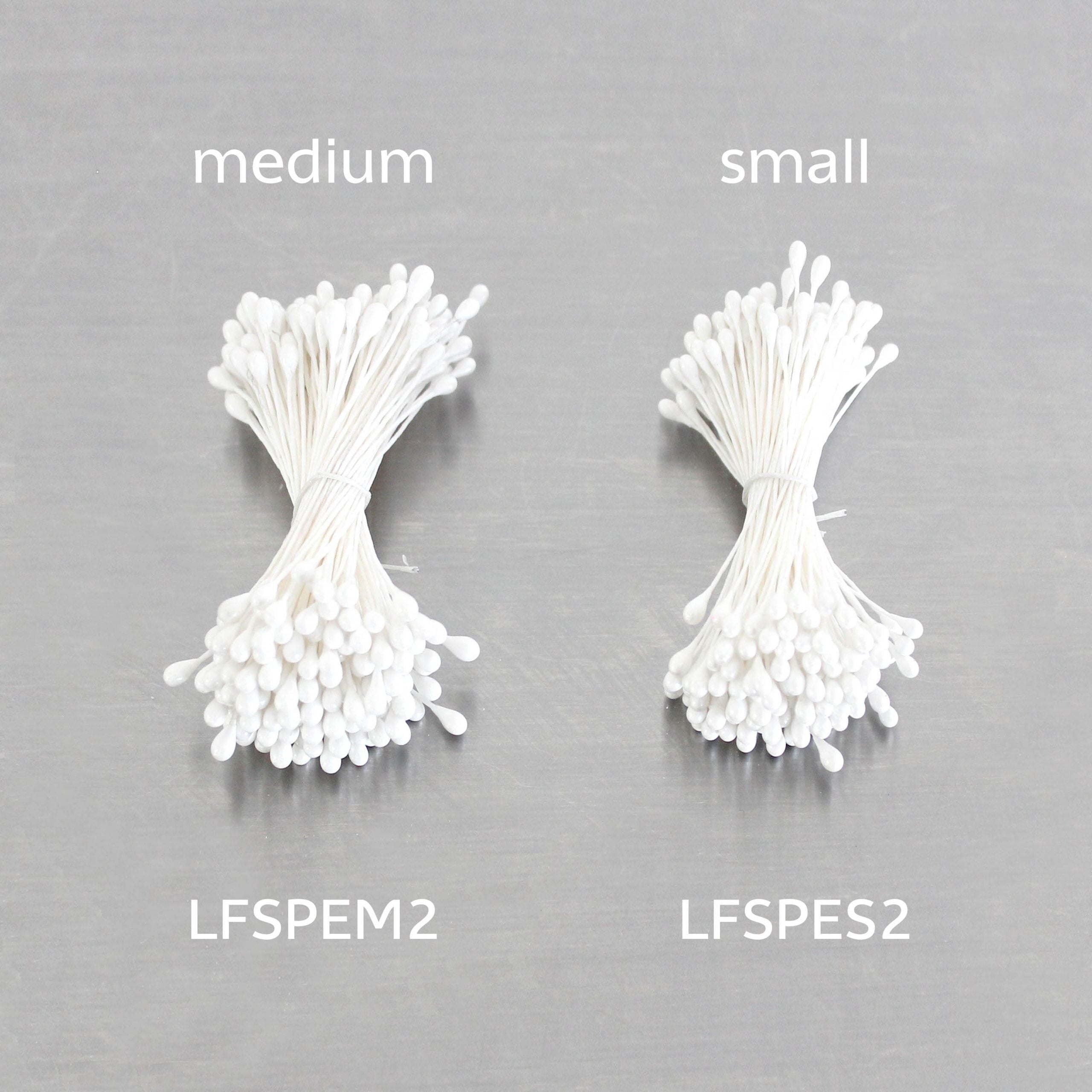 LOYAL Floral Stamens Pearl White Round Small