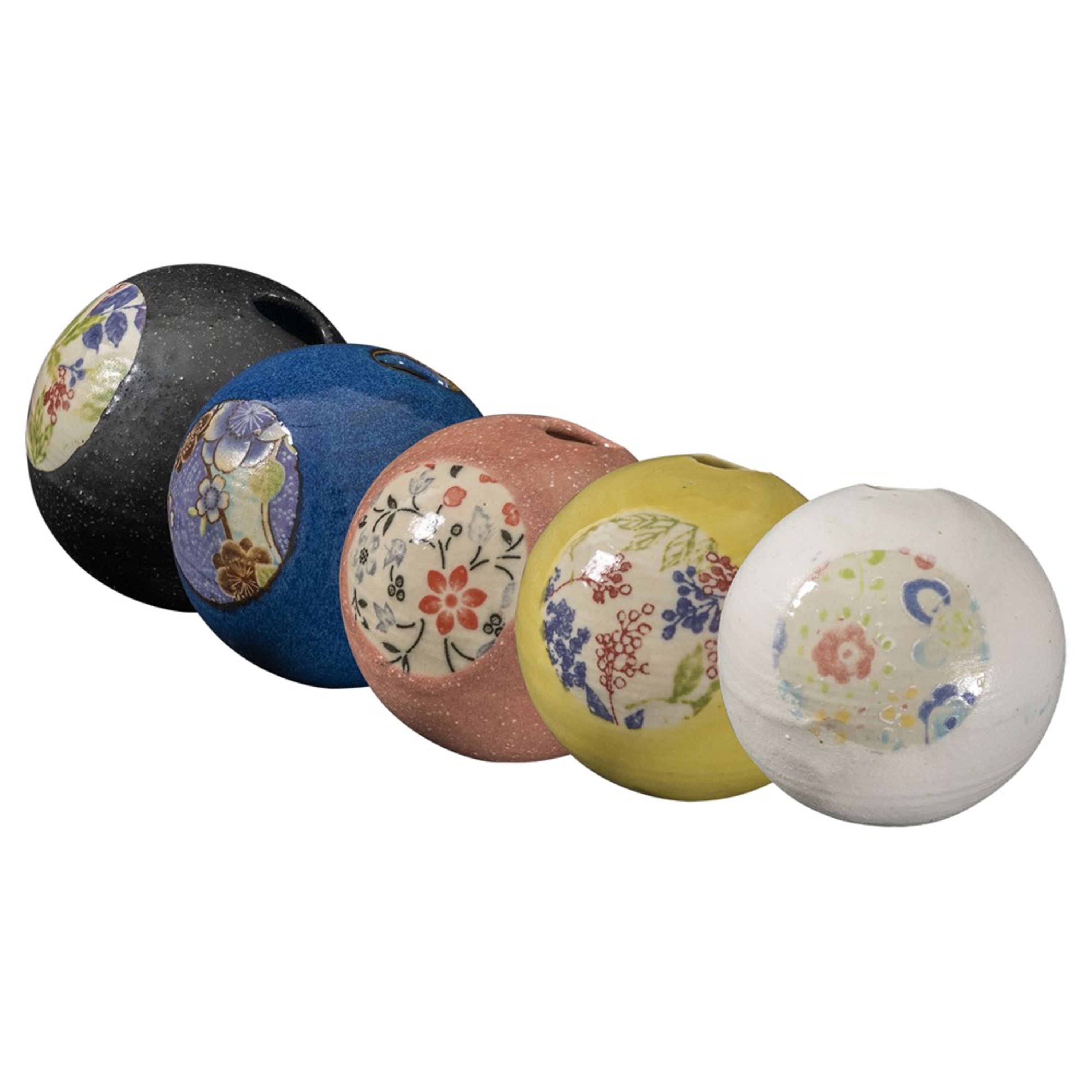 Omotenashi Mixed Colour 5 Piece Sphere Vase Set 6.2x6.2x12.2cm
