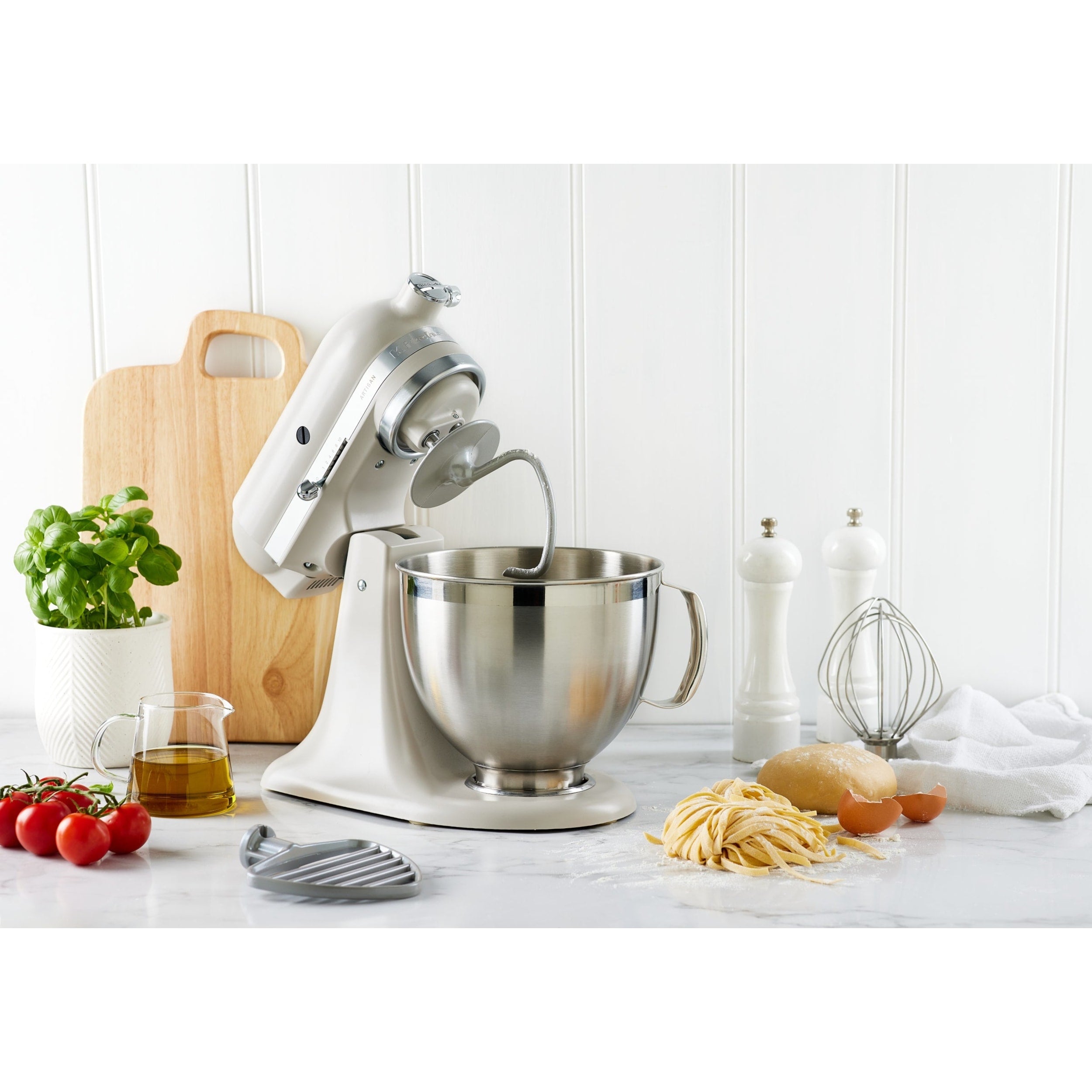 KitchenAid Artisan Tilt-Head Stand Mixer KSM195