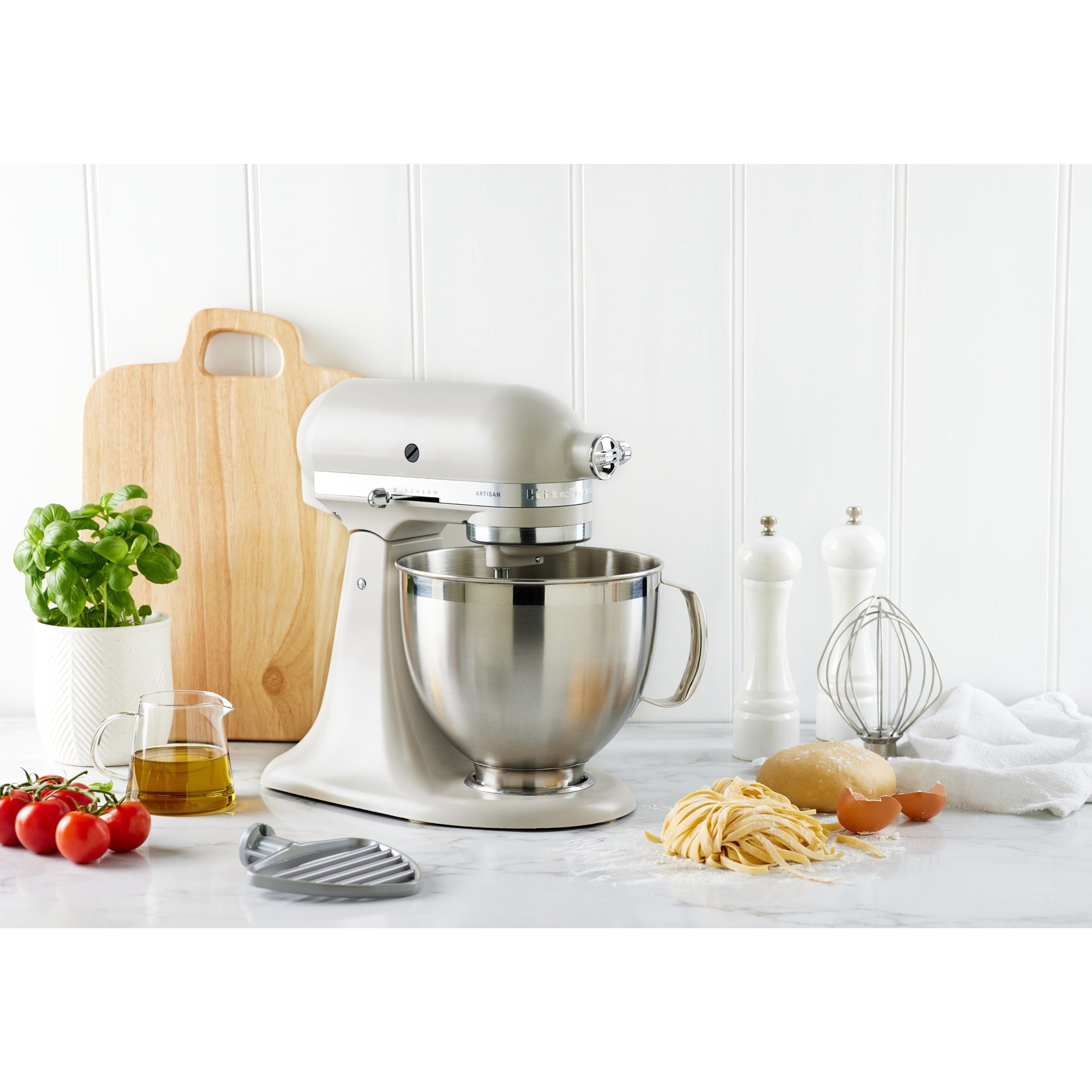 KitchenAid Artisan Tilt-Head Stand Mixer KSM195