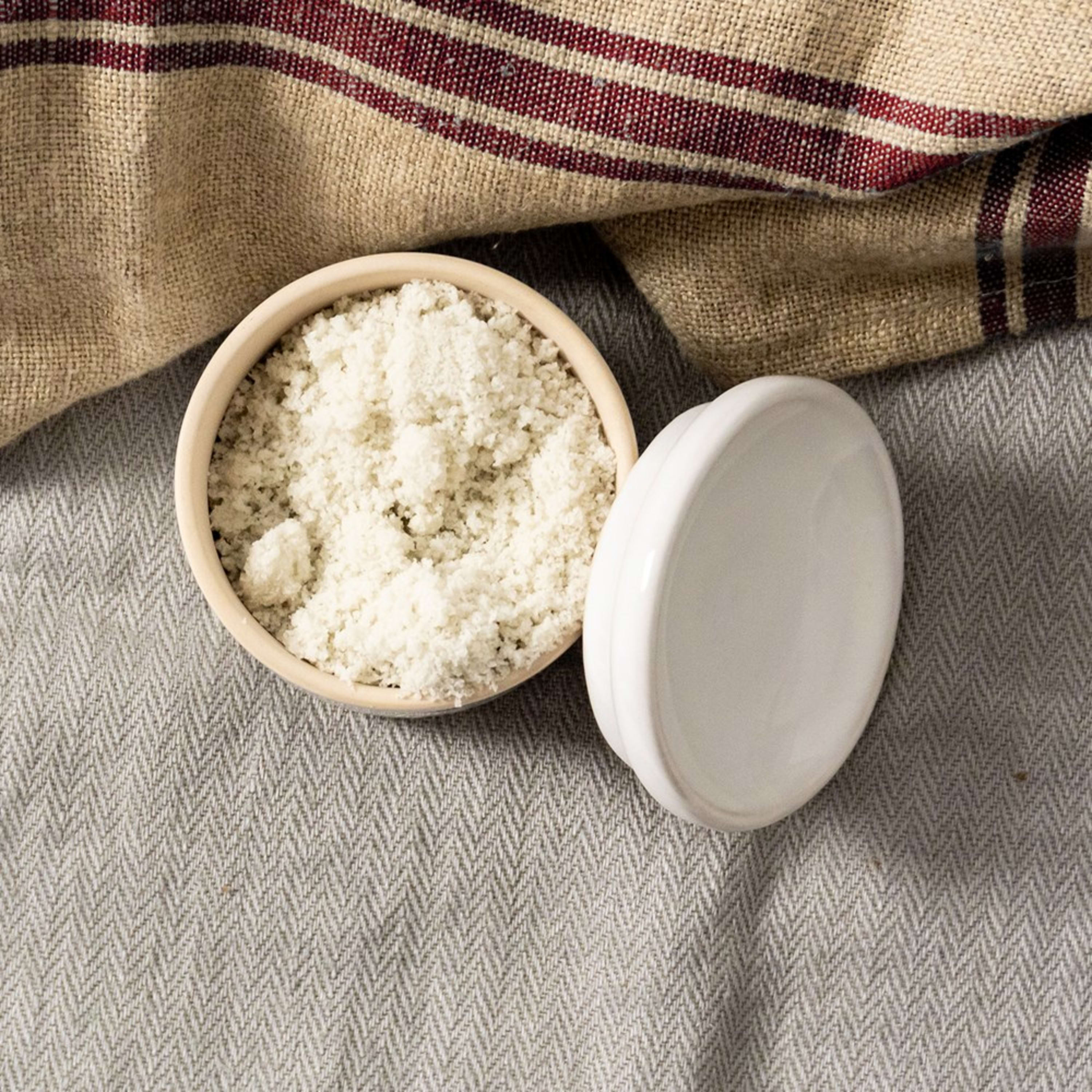 Omotenashi Living Ceramic Condiment Storage Box