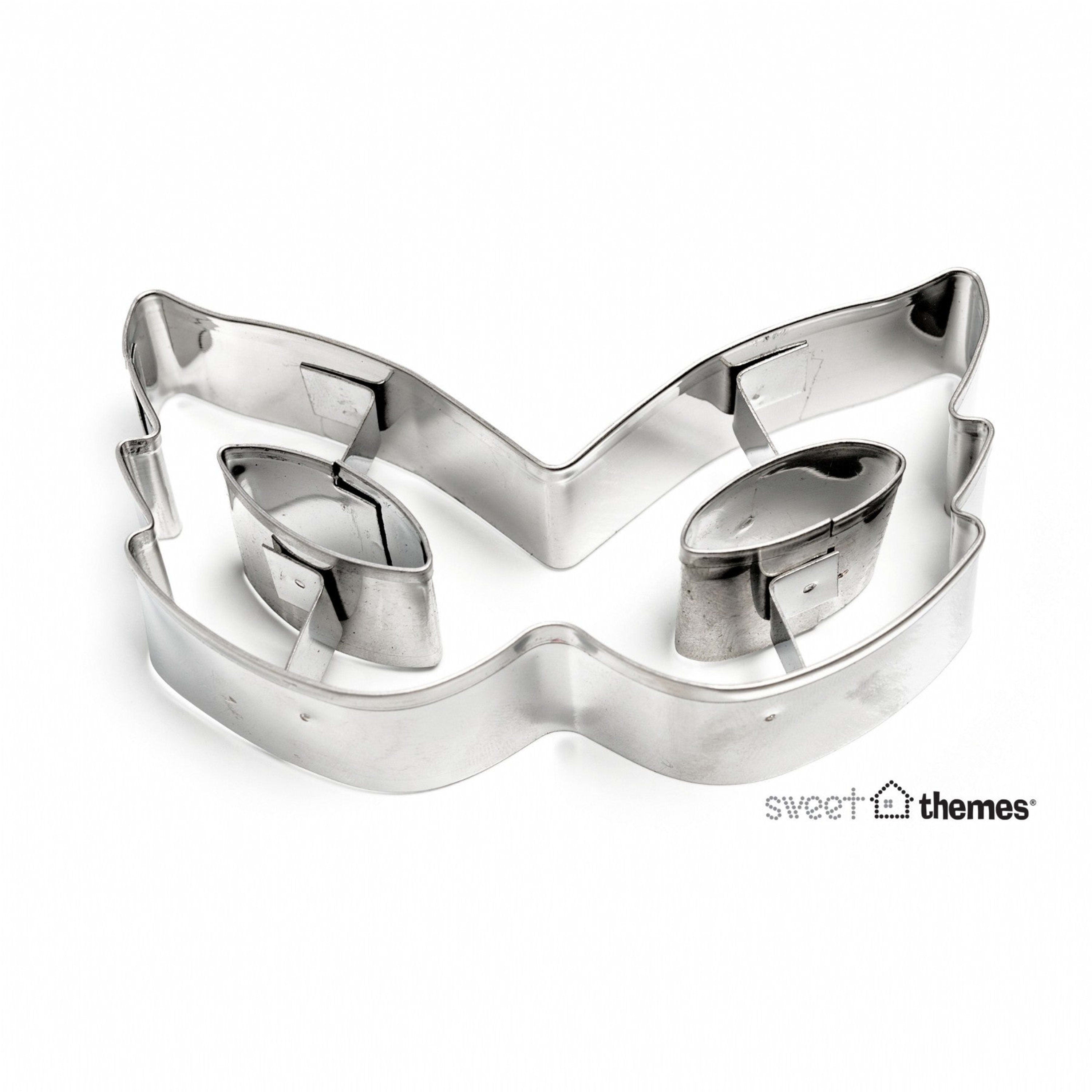 Sweet Themes Mask Cookie Cutter