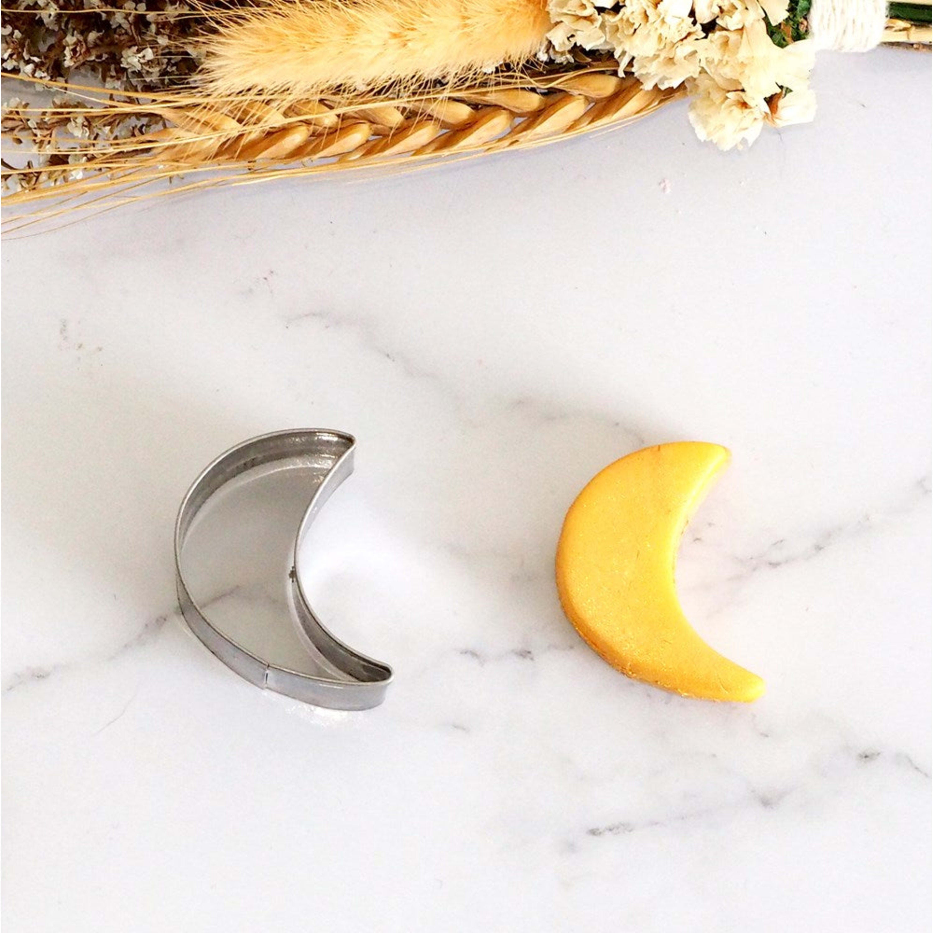 Sweet Themes Mini Moon Cookie Cutter