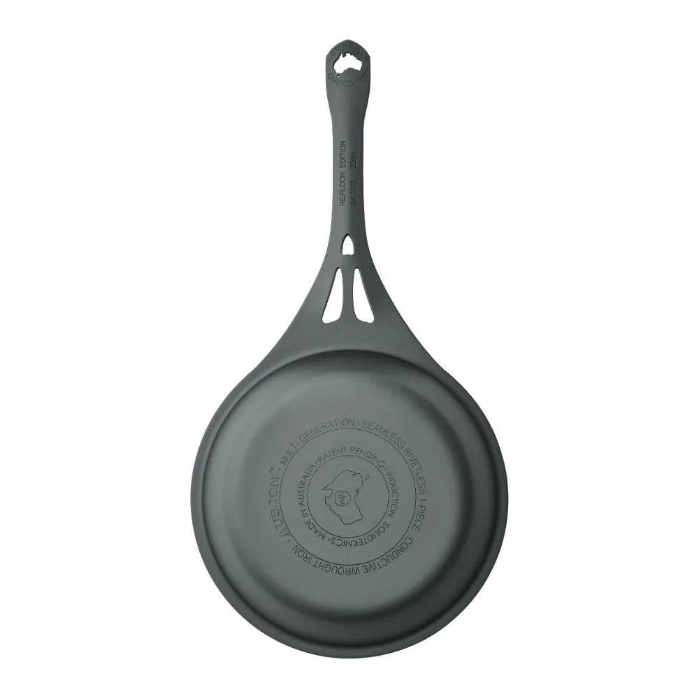 Solidteknics AUS-ION™ Polished 22cm Sauteuse
